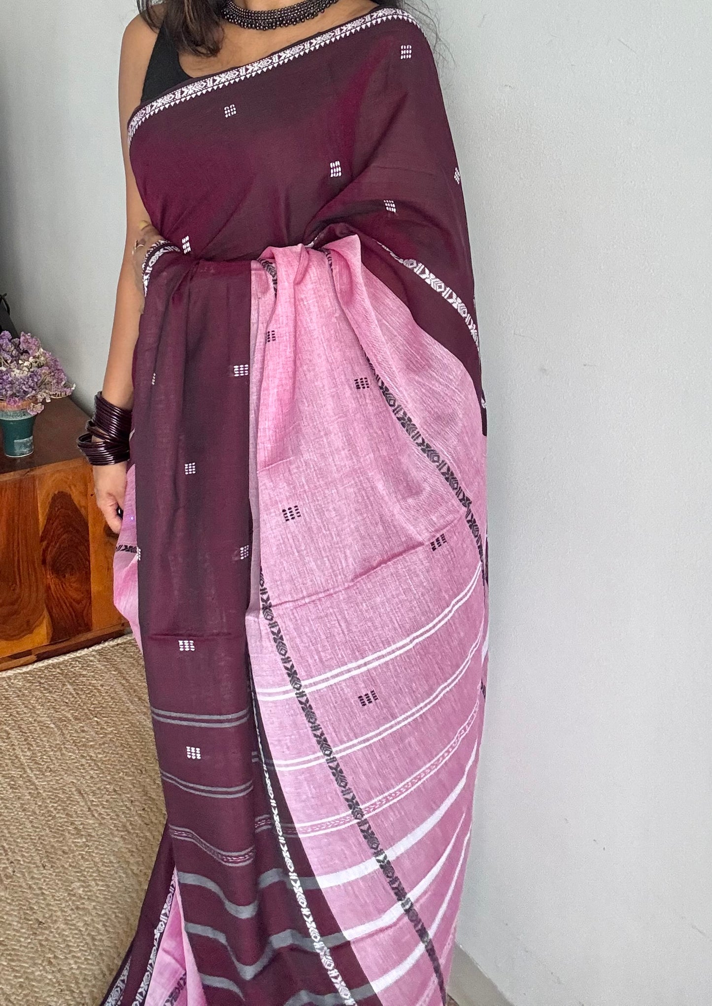 Dhonekhali handloom soft cotton saree, pink with dark maroon and woven buttas - YCBCDFE251