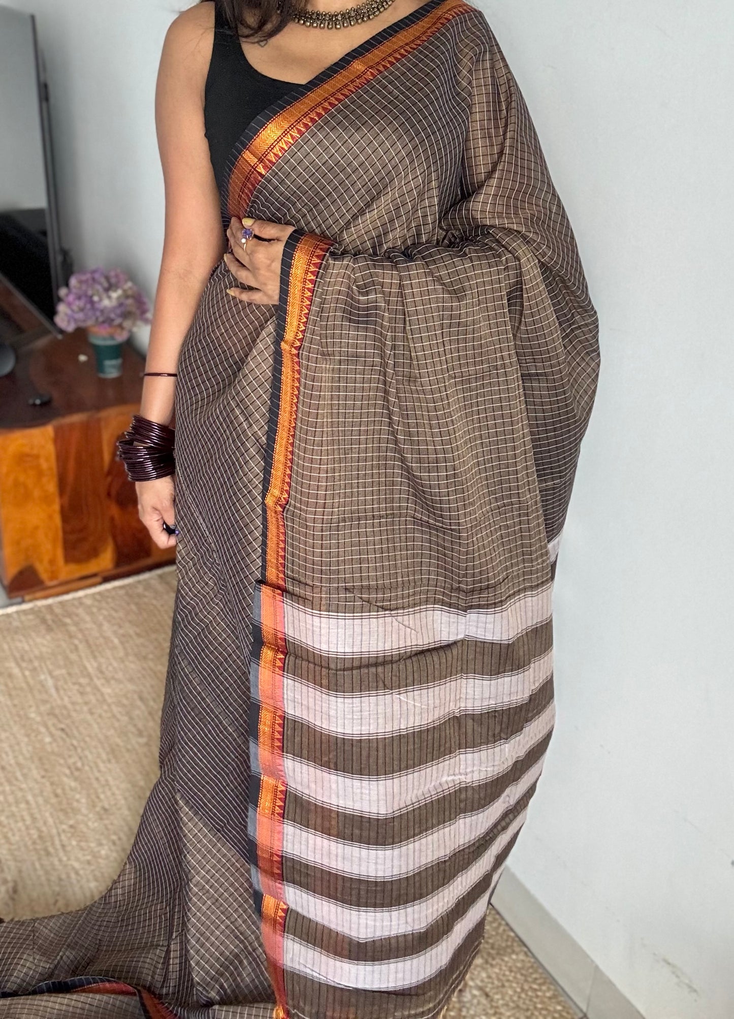 Grey with black checks, cotton silk blend, premium narayanpet saree - YCWOTDFE245