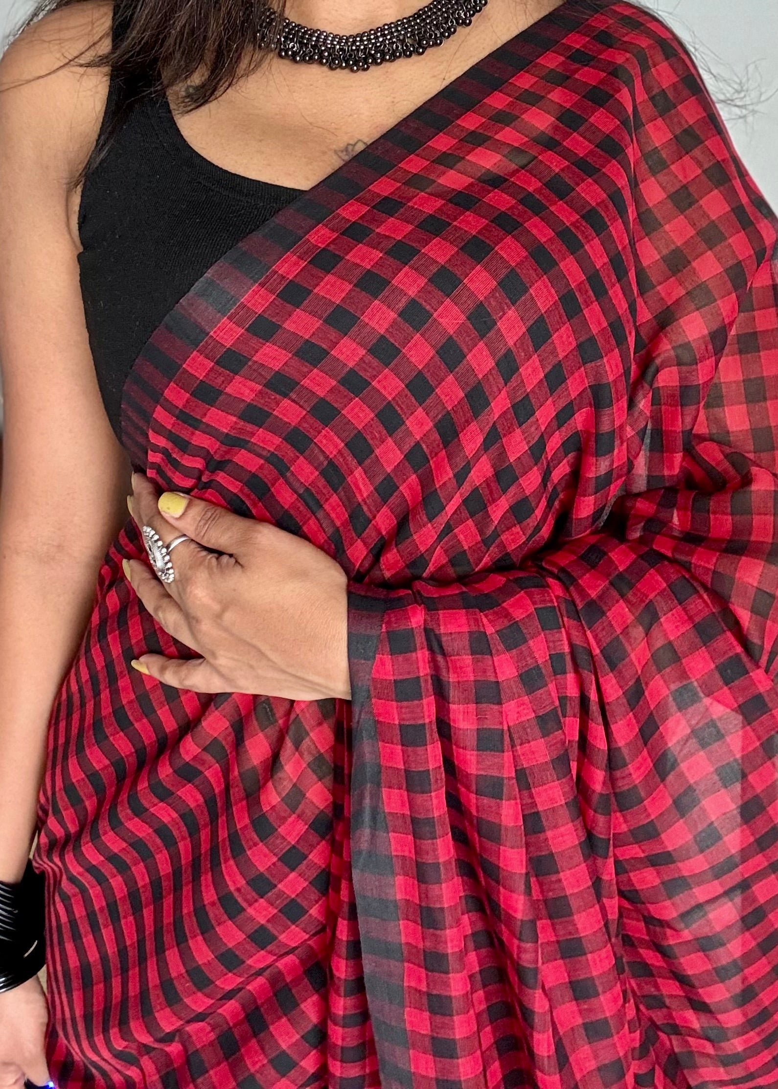 mul cotton saree with border, lightweight breathable soft cotton saree for summer and everyday wear, madras checks, check mul saree