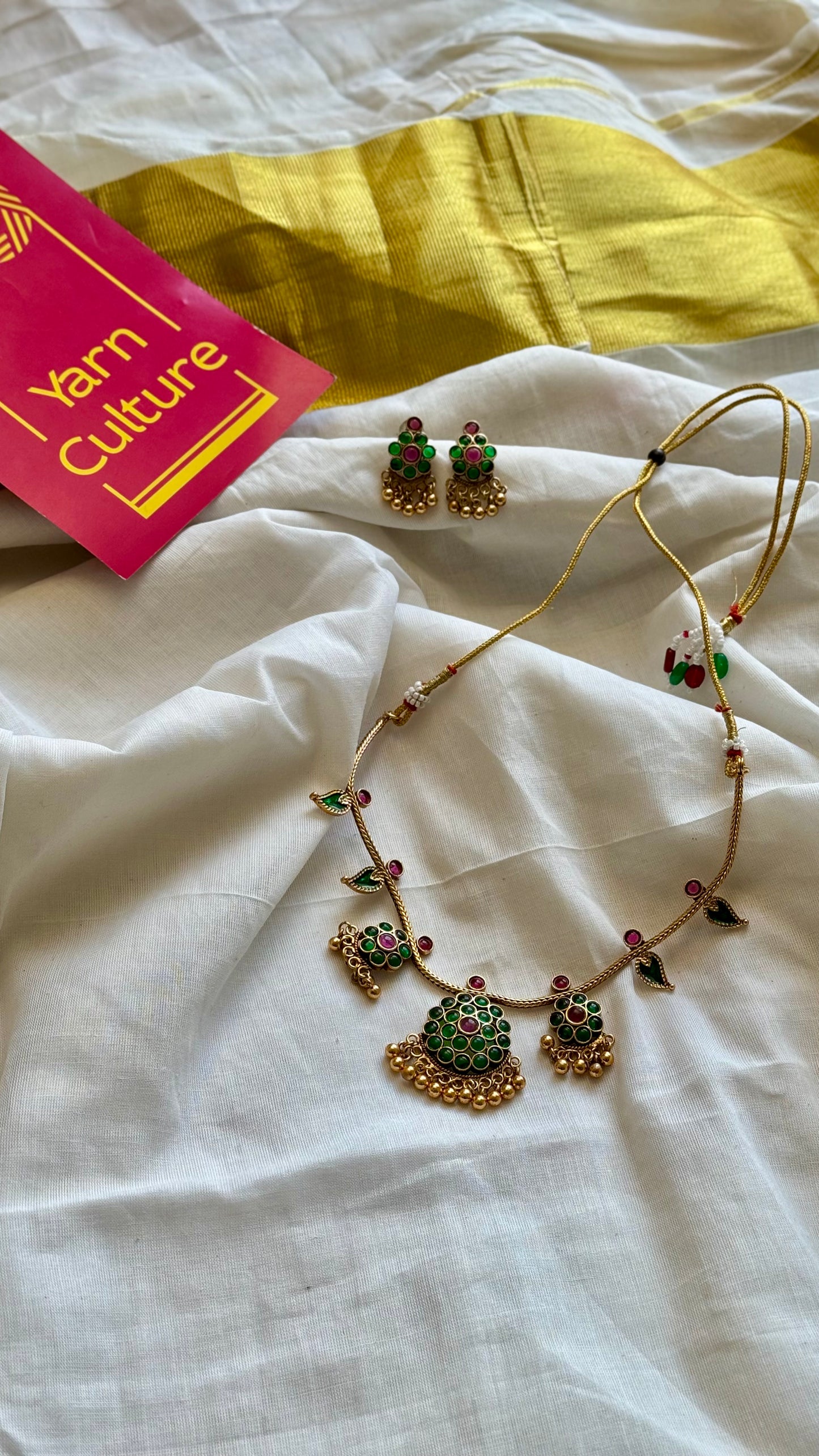 Green kemp pendant neckpiece with earrings - YCGPNP643