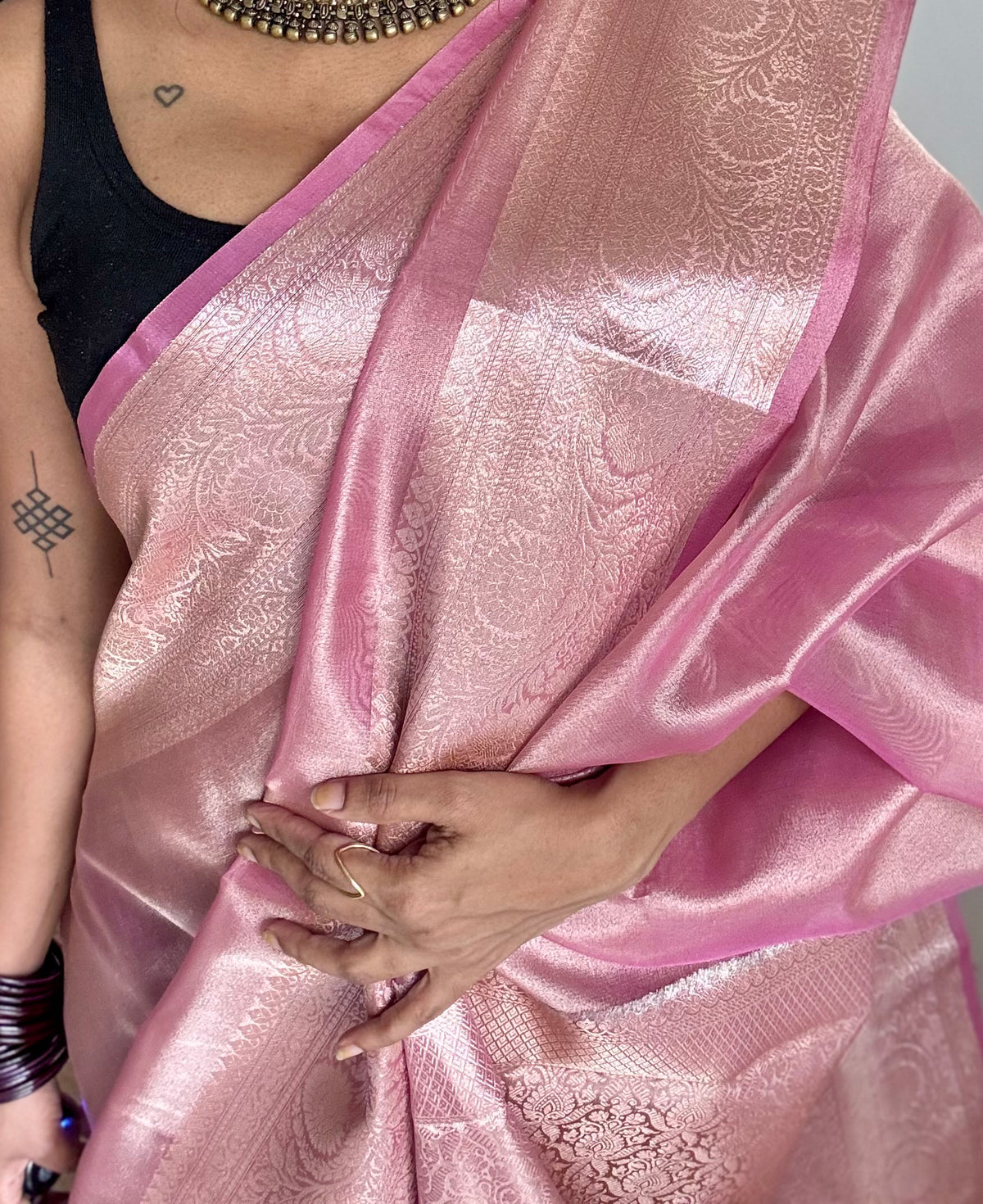 Pink tissue Banarasi saree with zari border - YCBLTOC90