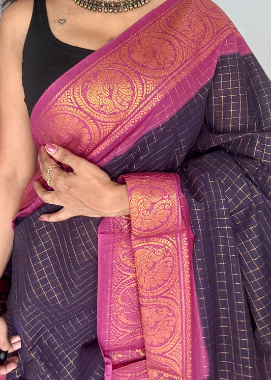 Dark blue with mauve pink contrast zari checkered sungudi, kattuchayam dyed madurai cotton - YCCOTNMSAP93