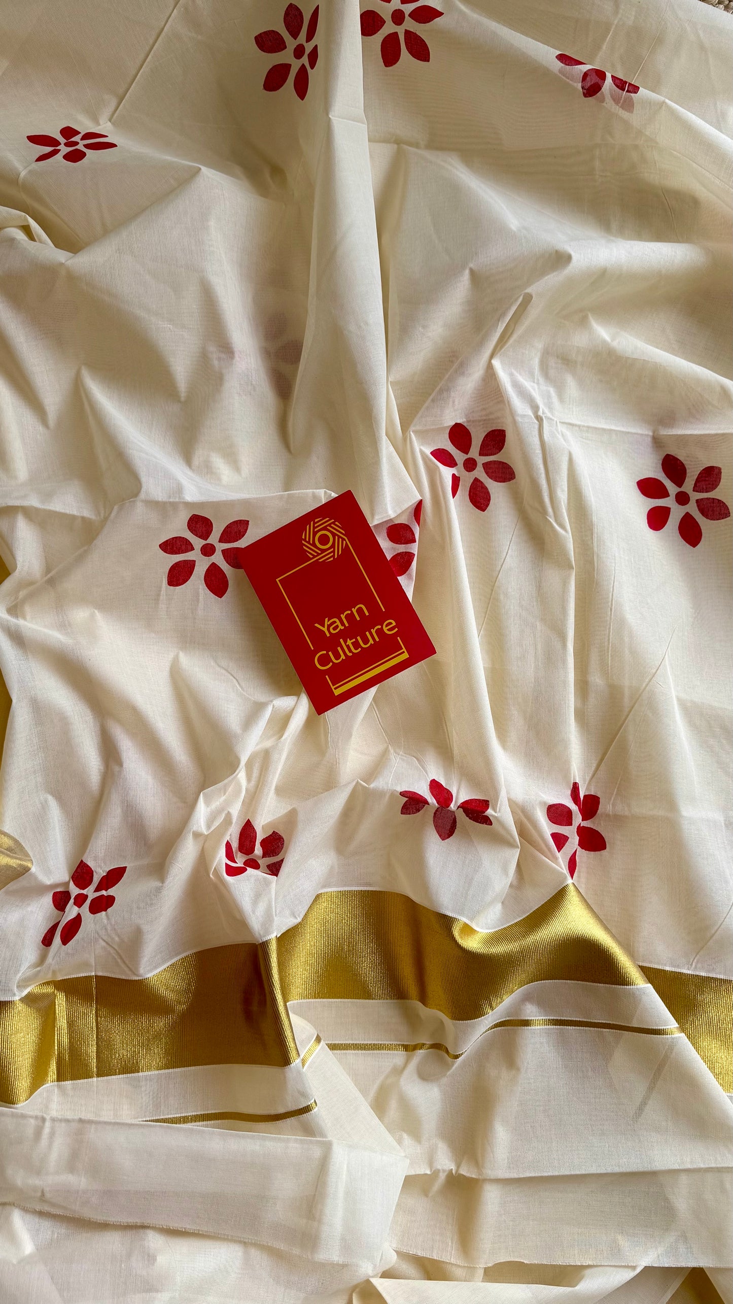 Ivory and gold soft cotton kasavu saree, red flowers - YCIEON80