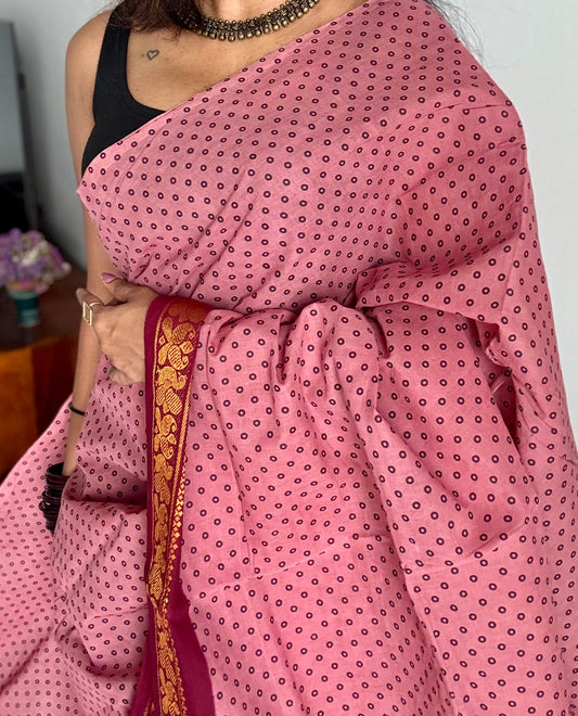 Dusty pink with red, kattuchayam dyed madurai sungudi cotton saree - YCCOTNMSFE04