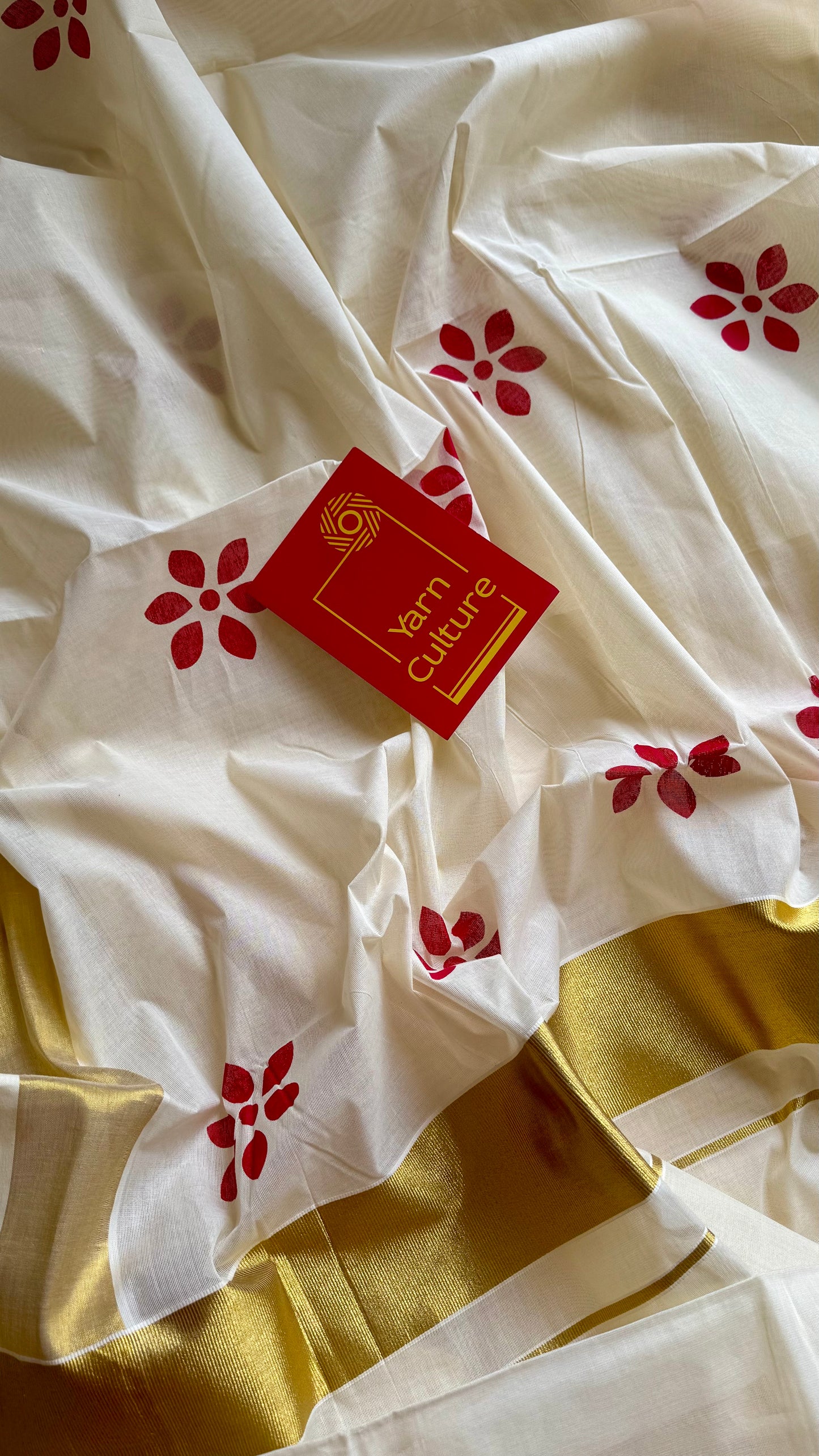 Ivory and gold soft cotton kasavu saree, red flowers - YCIEON80