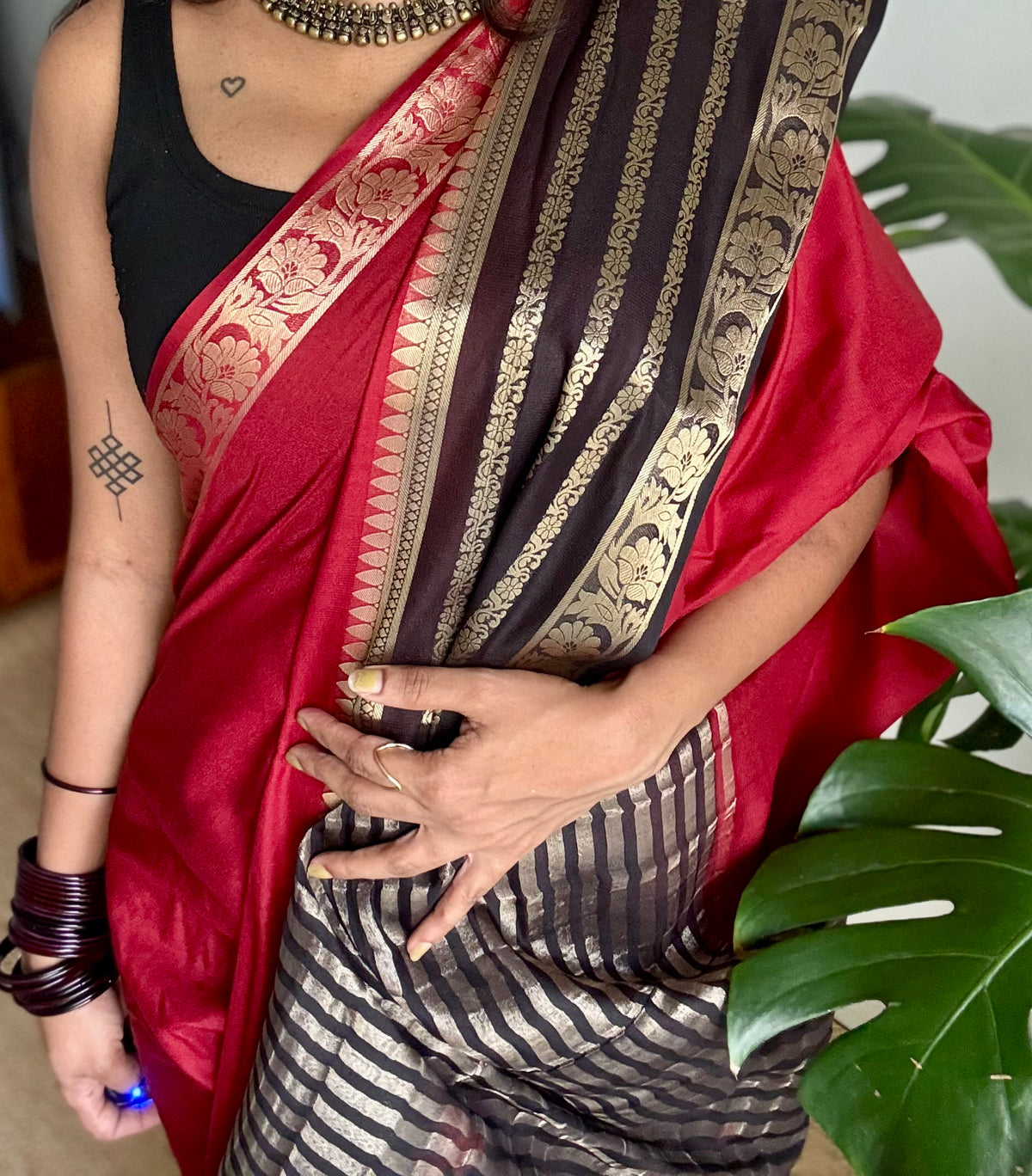 Maroon and black, semi crepe silk saree with antique gold border - YCLOKOC50