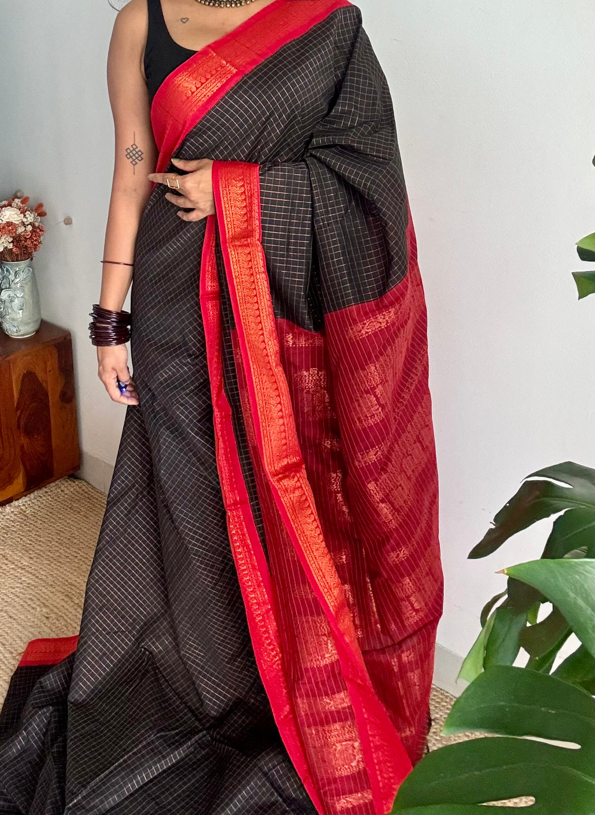 Black with red, zari checkered saree, cotton silk - YCCOTNKCOC104