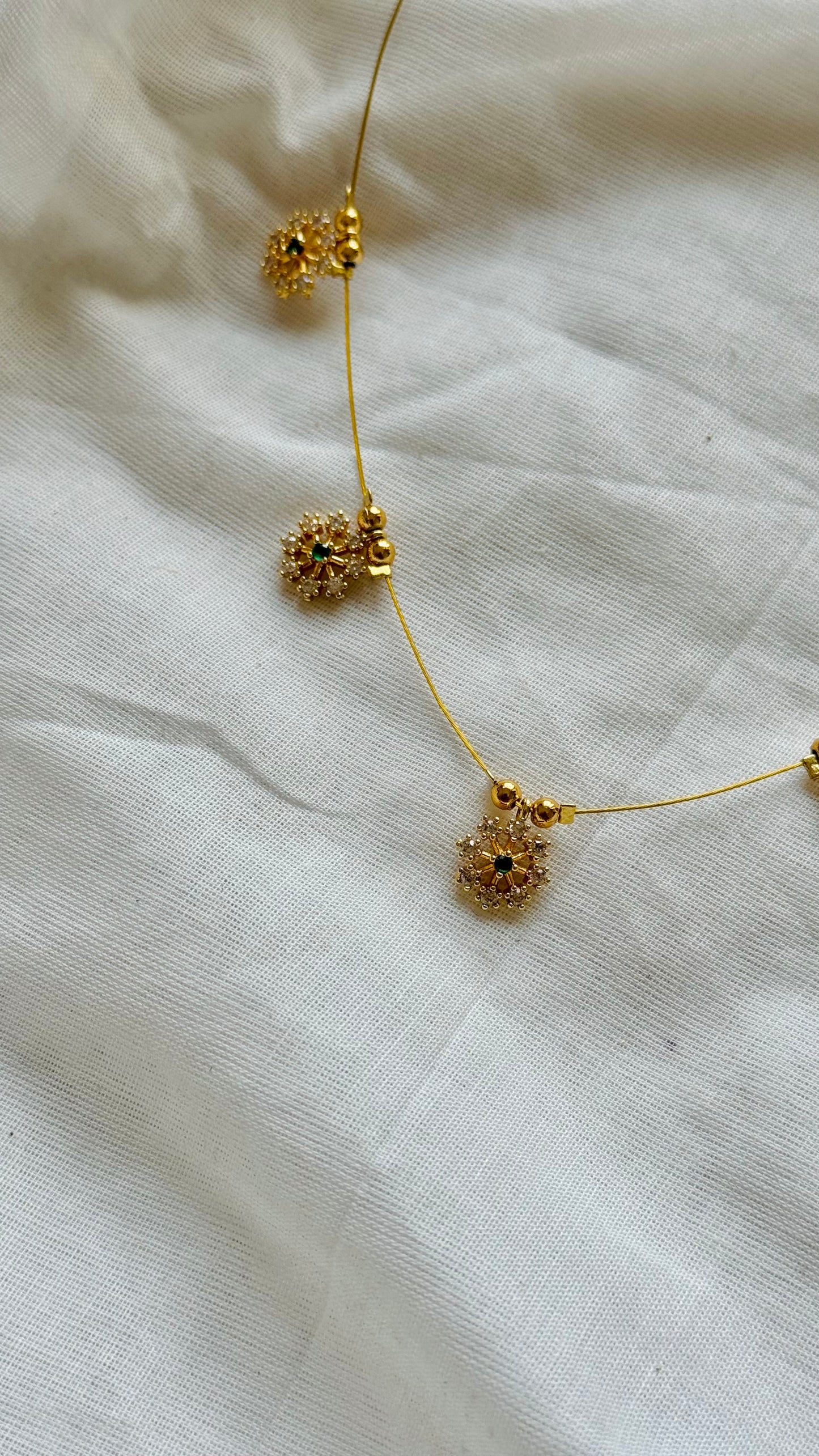 5 floral white stone pendants with green stones, invisible neckpiece - YCGPNP808