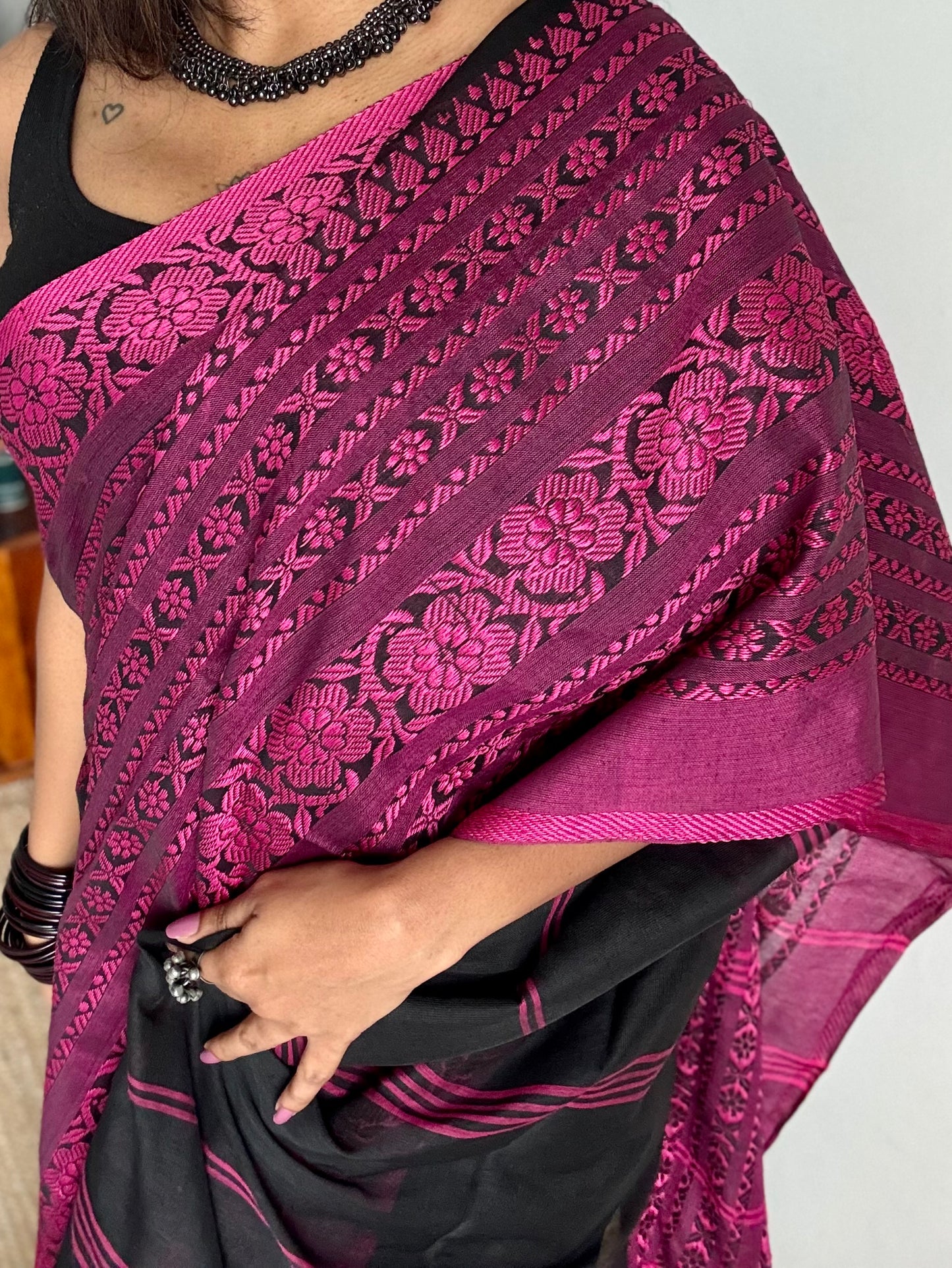 Black with magenta threadwork, begampuri soft cotton - YCBCBPJA197