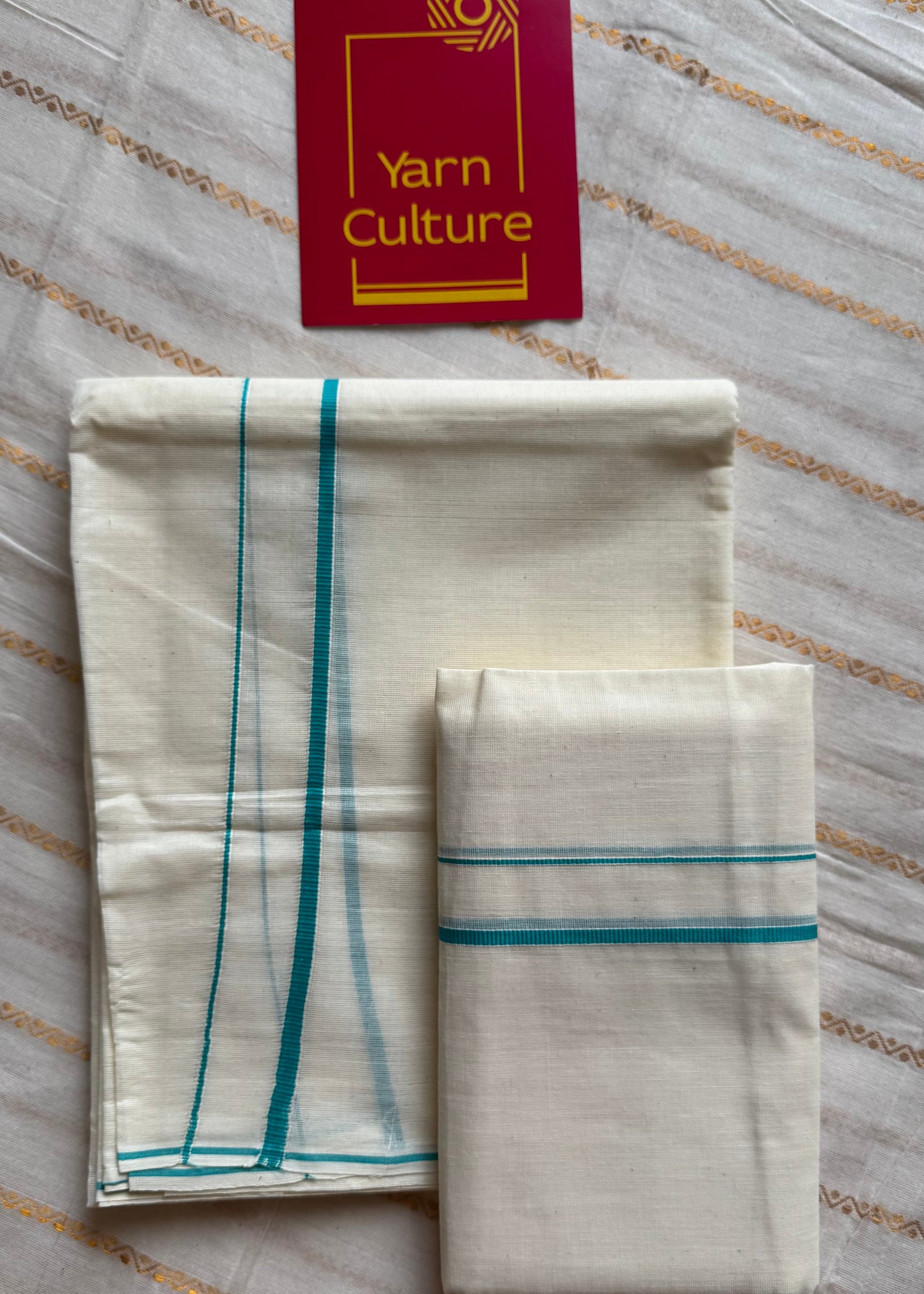 Set mund, kambikkara (thin border) with cyan blue coloured lines - YCIEON136