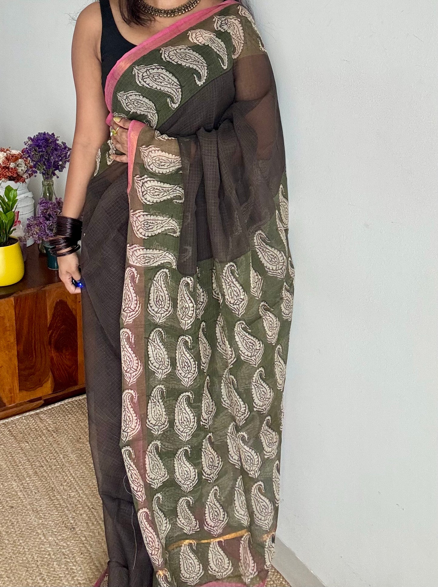 Garmi Ki Chhutti - Black kota doria saree, with gold zari border - YCTORKDAP08