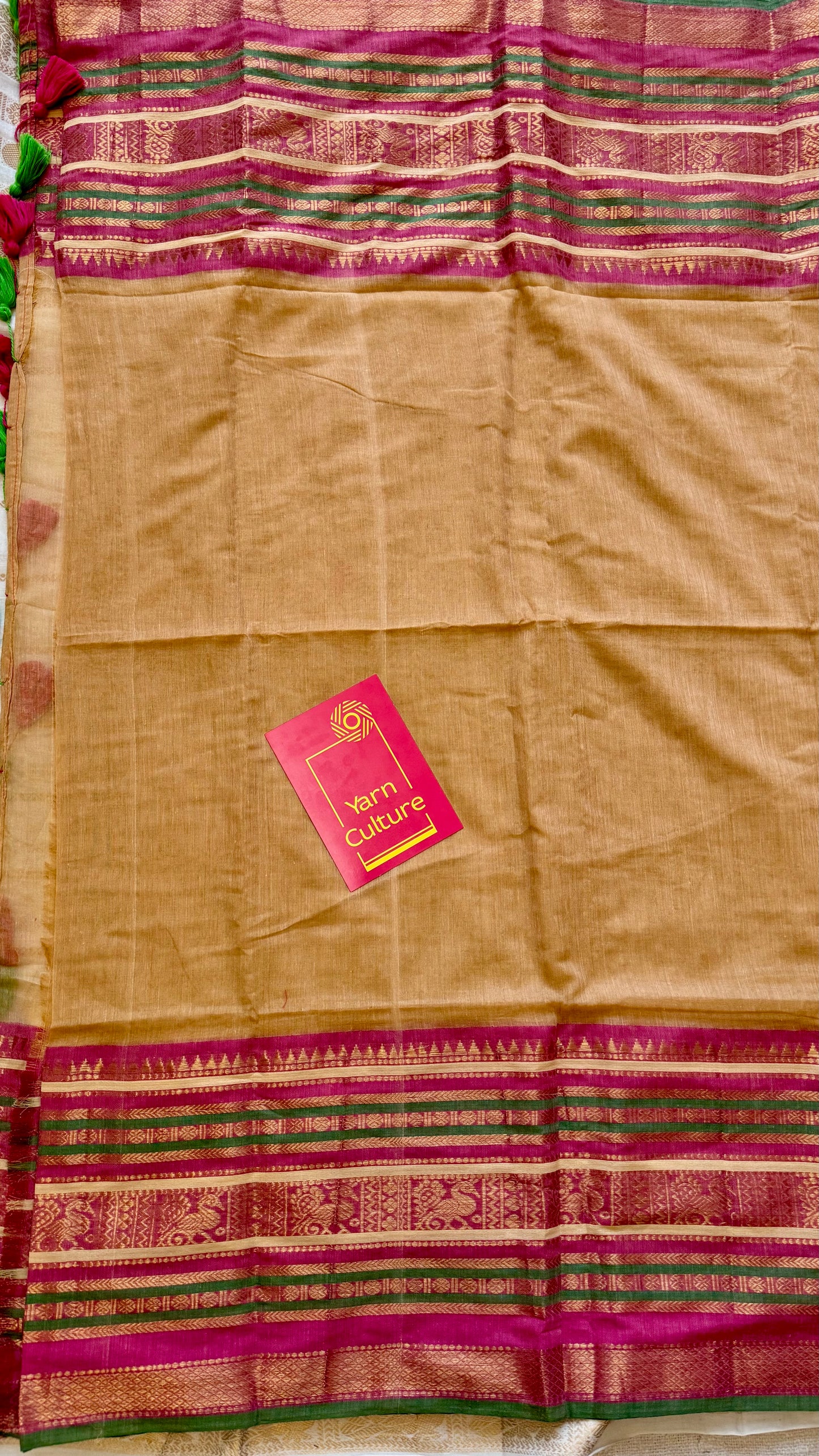 Sandal mul saree, multicoloured wide kanchi border - YCIEON37