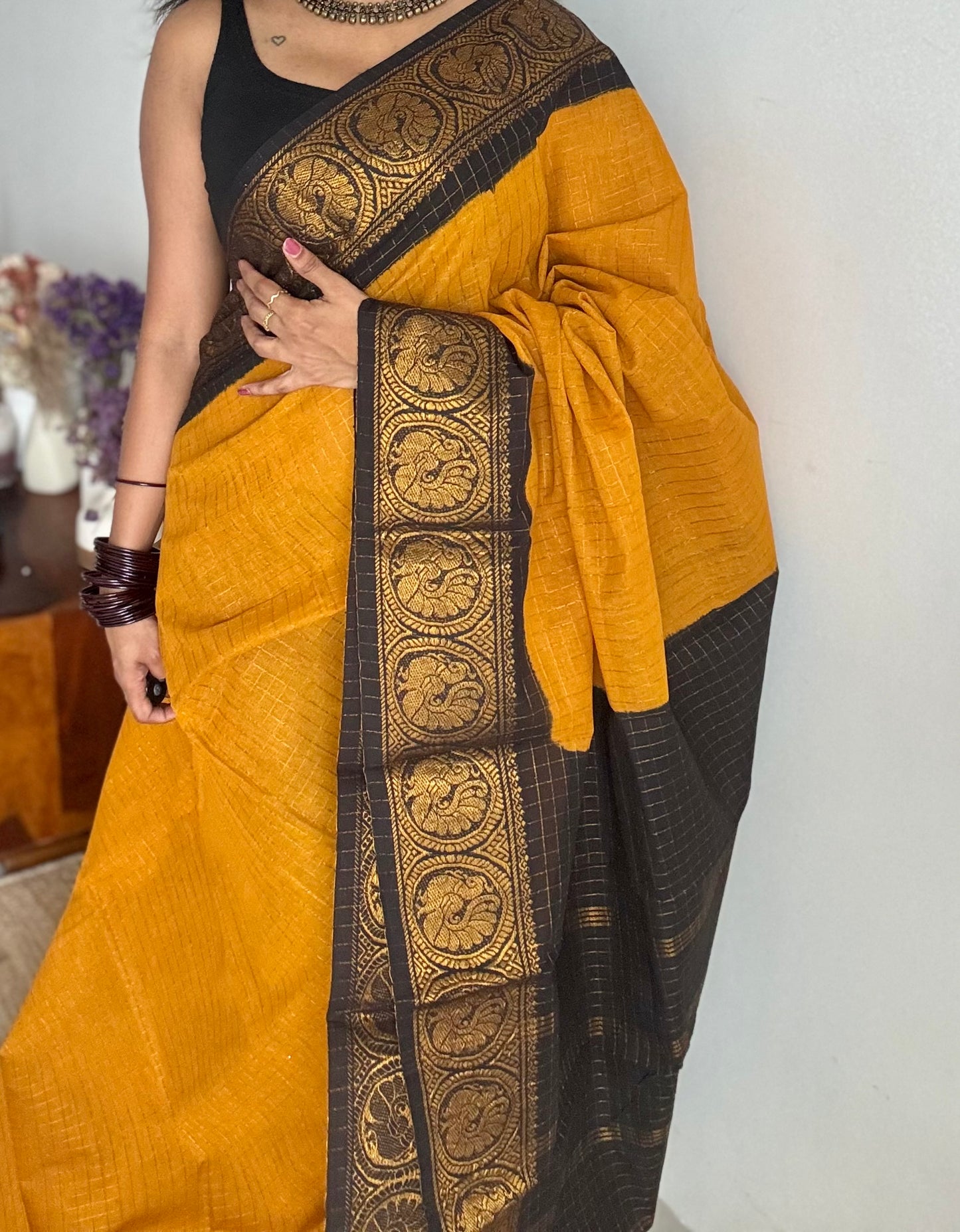 Yellow with black contrast zari checkered sungudi, kattuchayam dyed madurai cotton - YCCOTNMSAP94