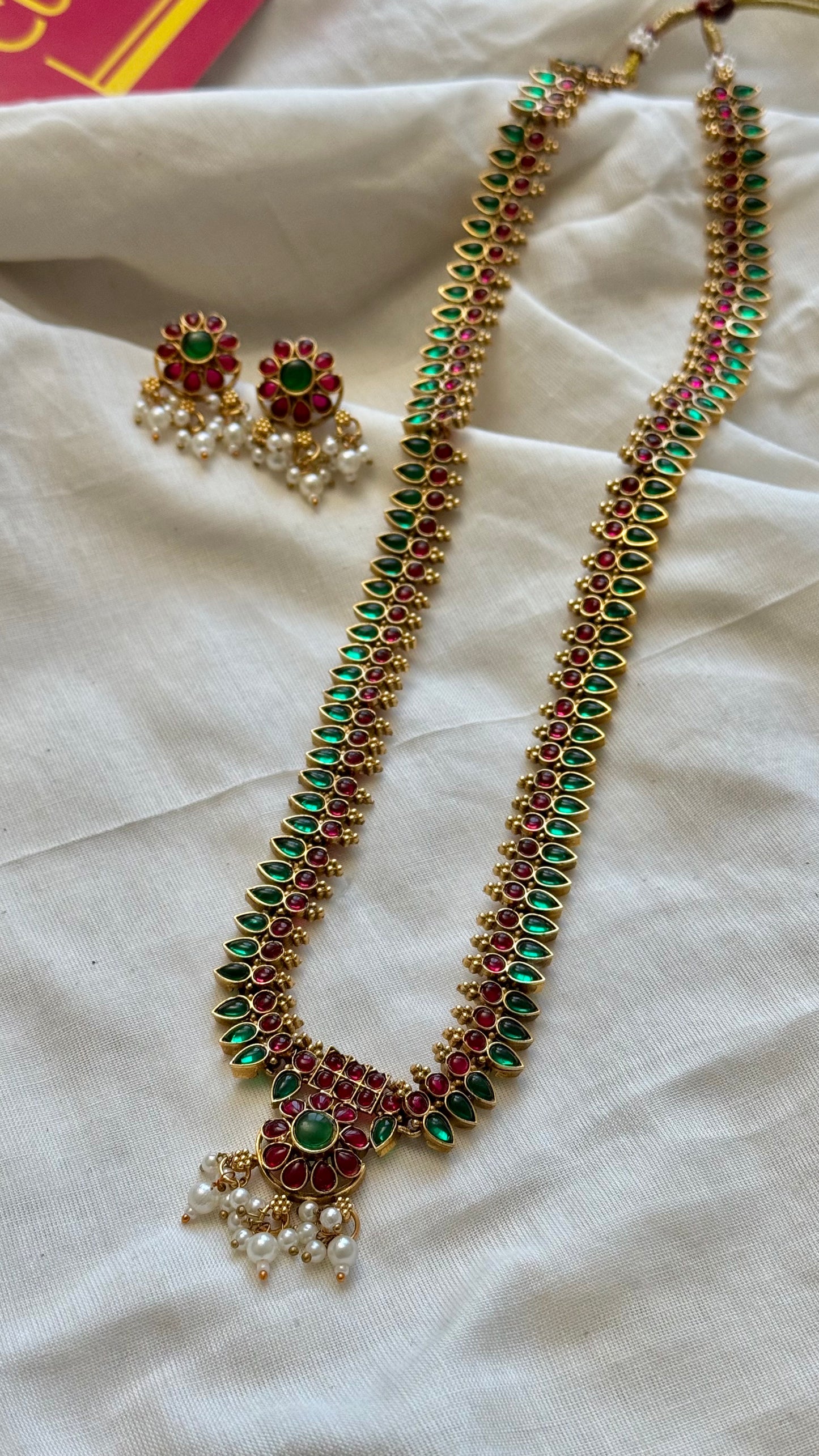 Long mullamottu (bud shaped) green and red neckpiece with earrings - YCGPNP680