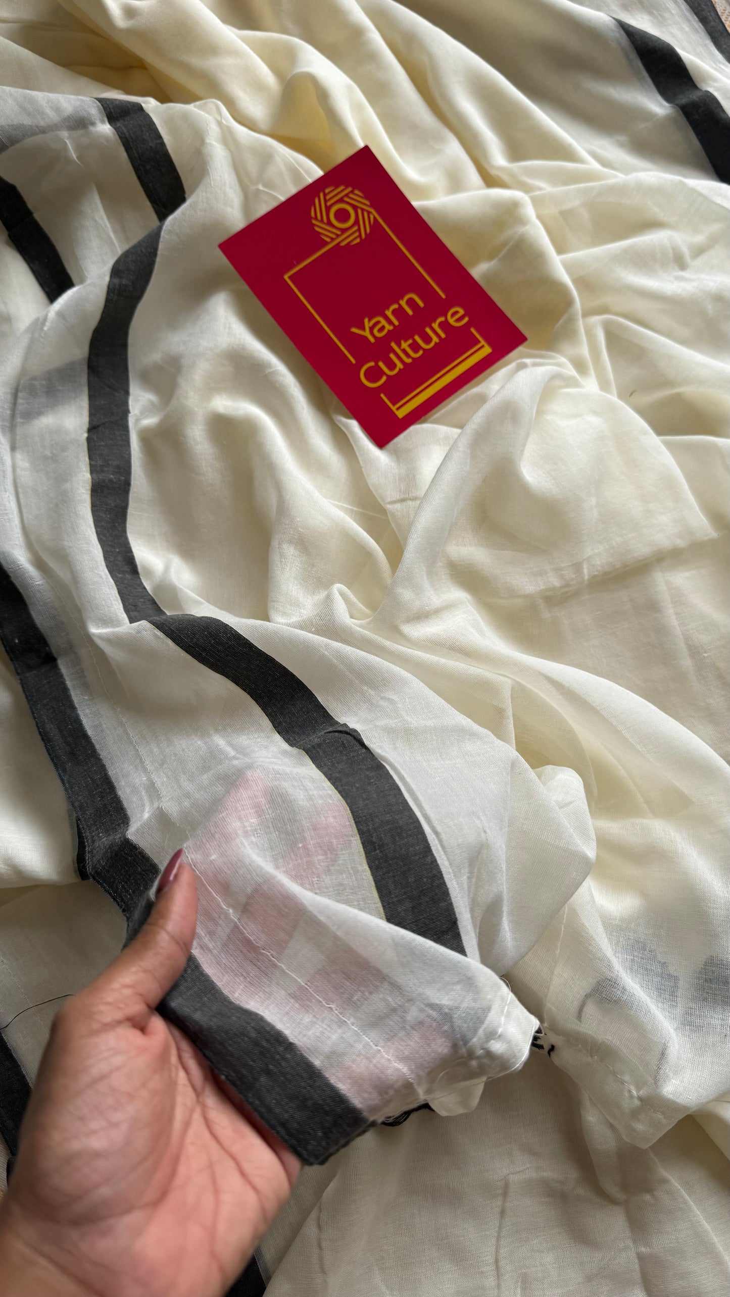 Ivory mul saree, black gap border - YCIEON157