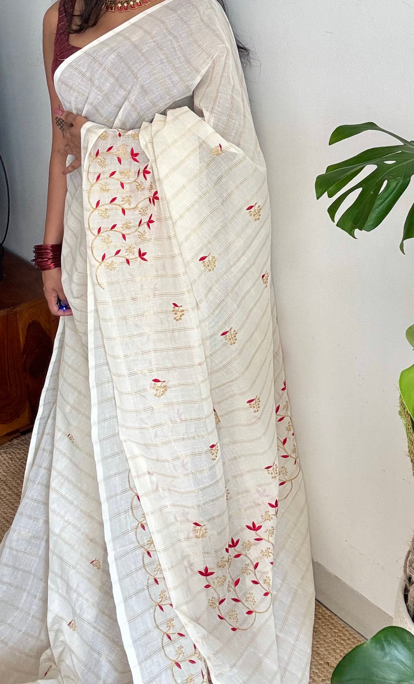 Ivory and gold soft cotton saree, red floral vine embroidery - YCIEON60