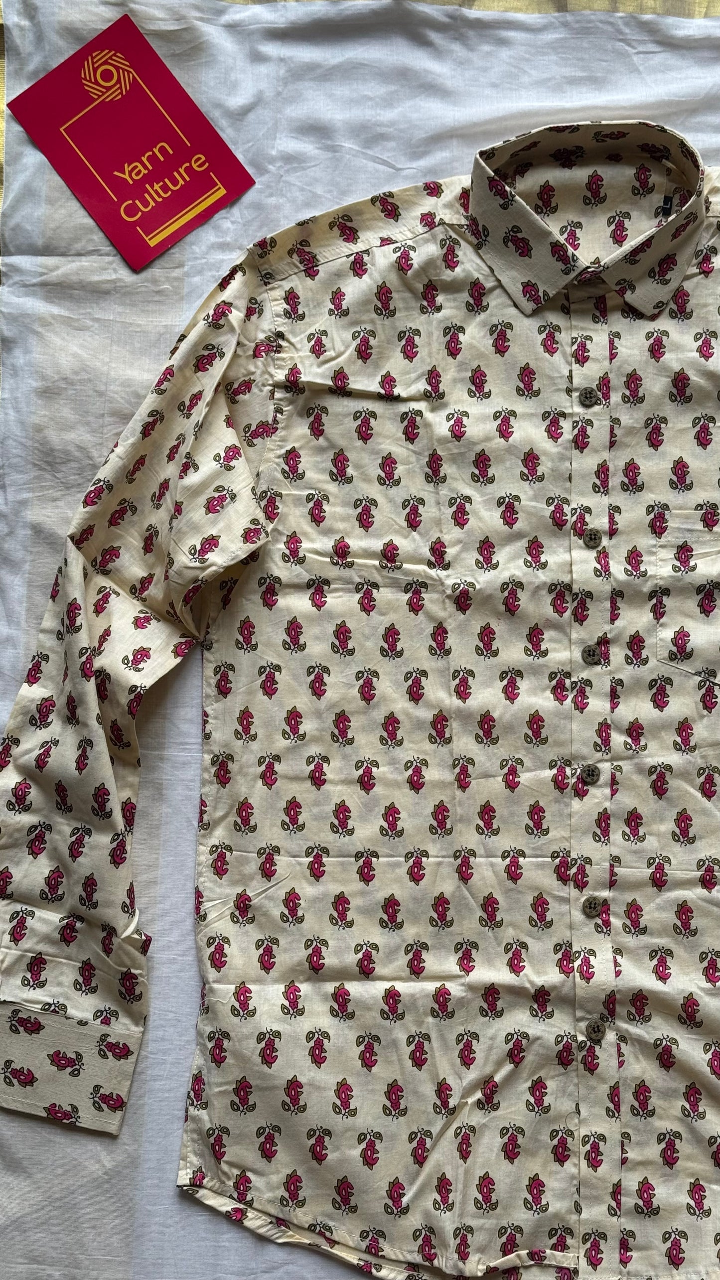 Ivory & Dark Pink Paisley Motif Block Printed Cotton Men's Full Sleeve Collared Shirt - YCMSEIE198