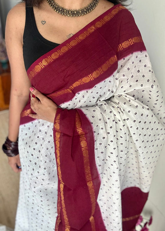 White with maroon sungudi motif and rudraksham border, madurai soft cotton - YCCOTNAUSC01