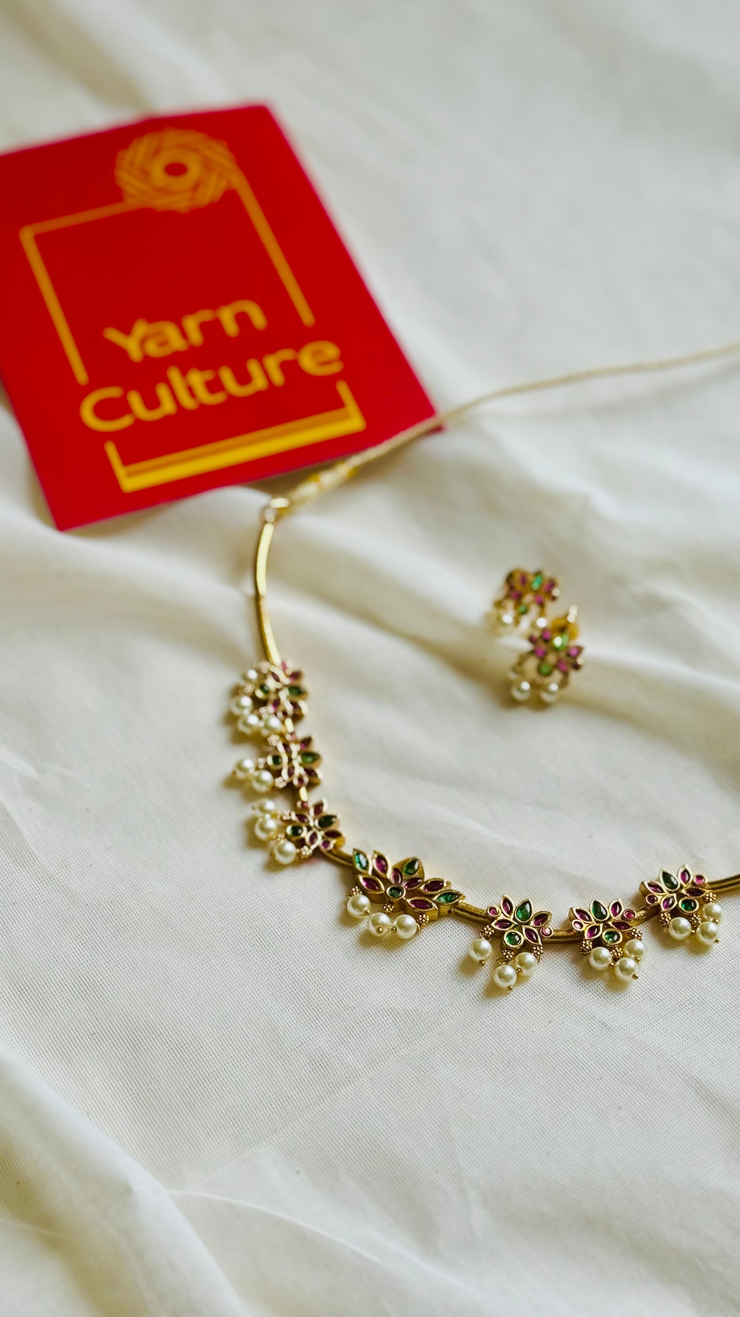 Lotus hasli, ruby and green stones - YCGPNP802