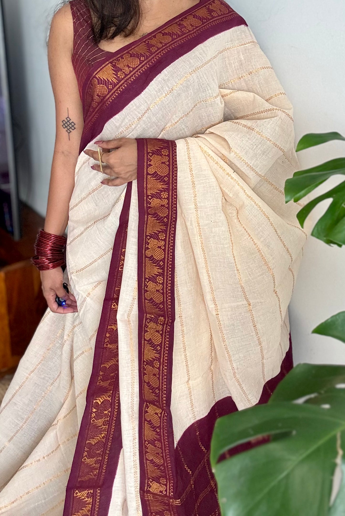 Ivory with maroon contrast velthaari sungudi, kattuchayam dyed madurai cotton - YCIEON103