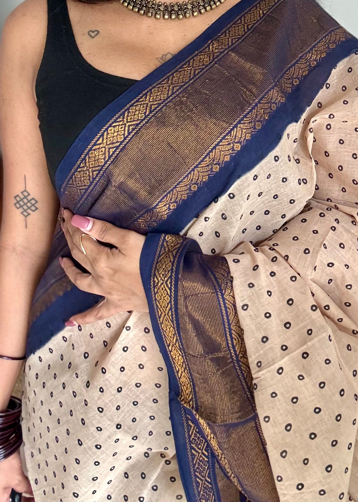 Sandal and dark blue with antique gold zari border, kattuchayam dyed madurai cotton saree - YCCOTNMSJUL12
