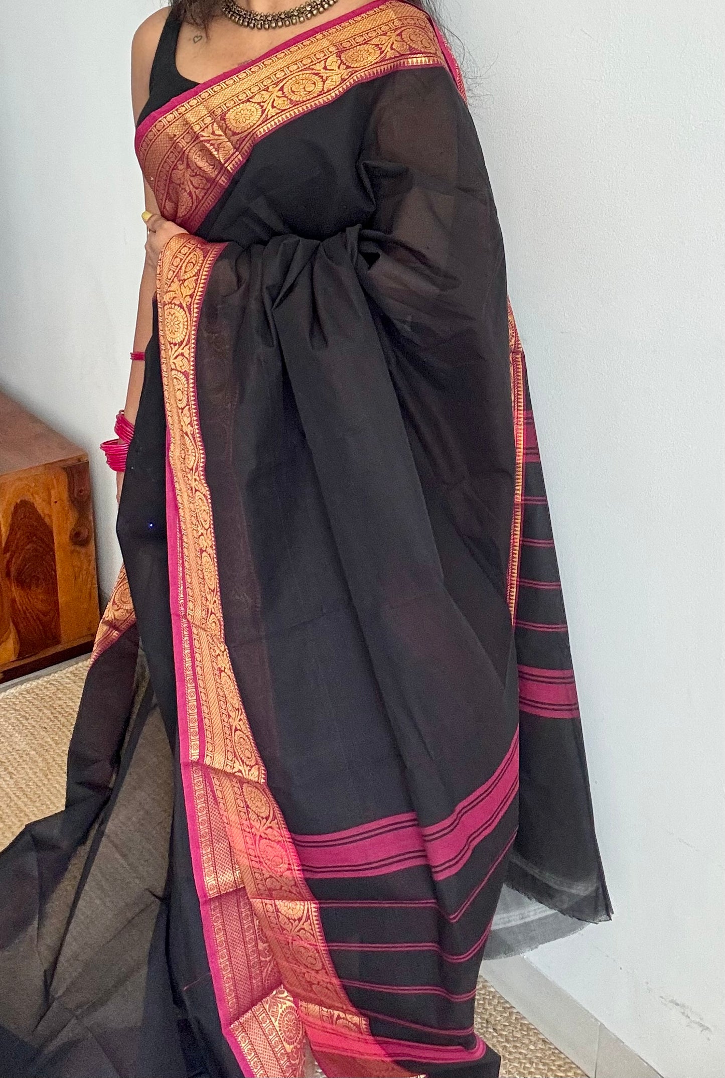 Black with magenta gold zari border Chettinad cotton saree - YCCOTNCCFE156