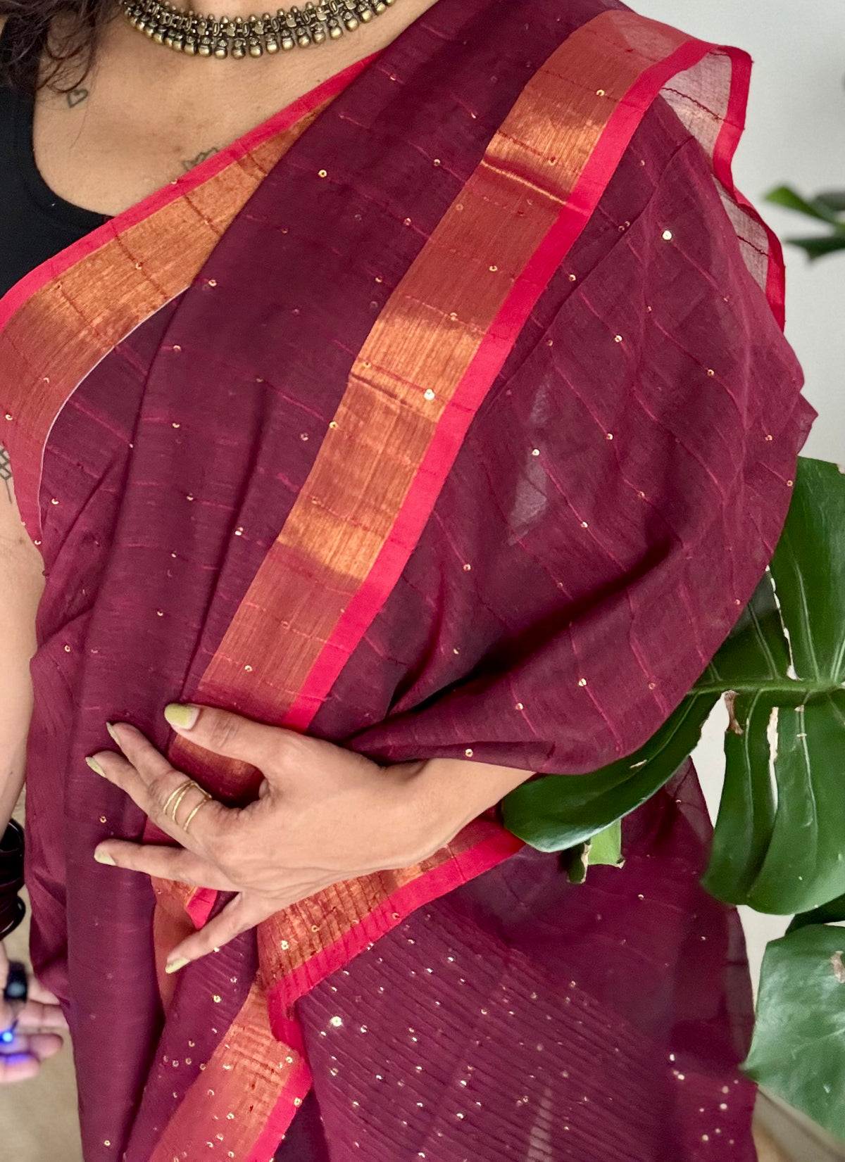 Maroon mul cotton saree with sequins and zari border - YCBCMCSE30
