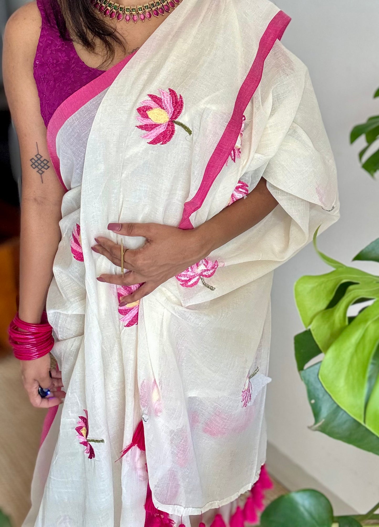 Ivory mul saree, with pink lotus embroidery - YCIEON03