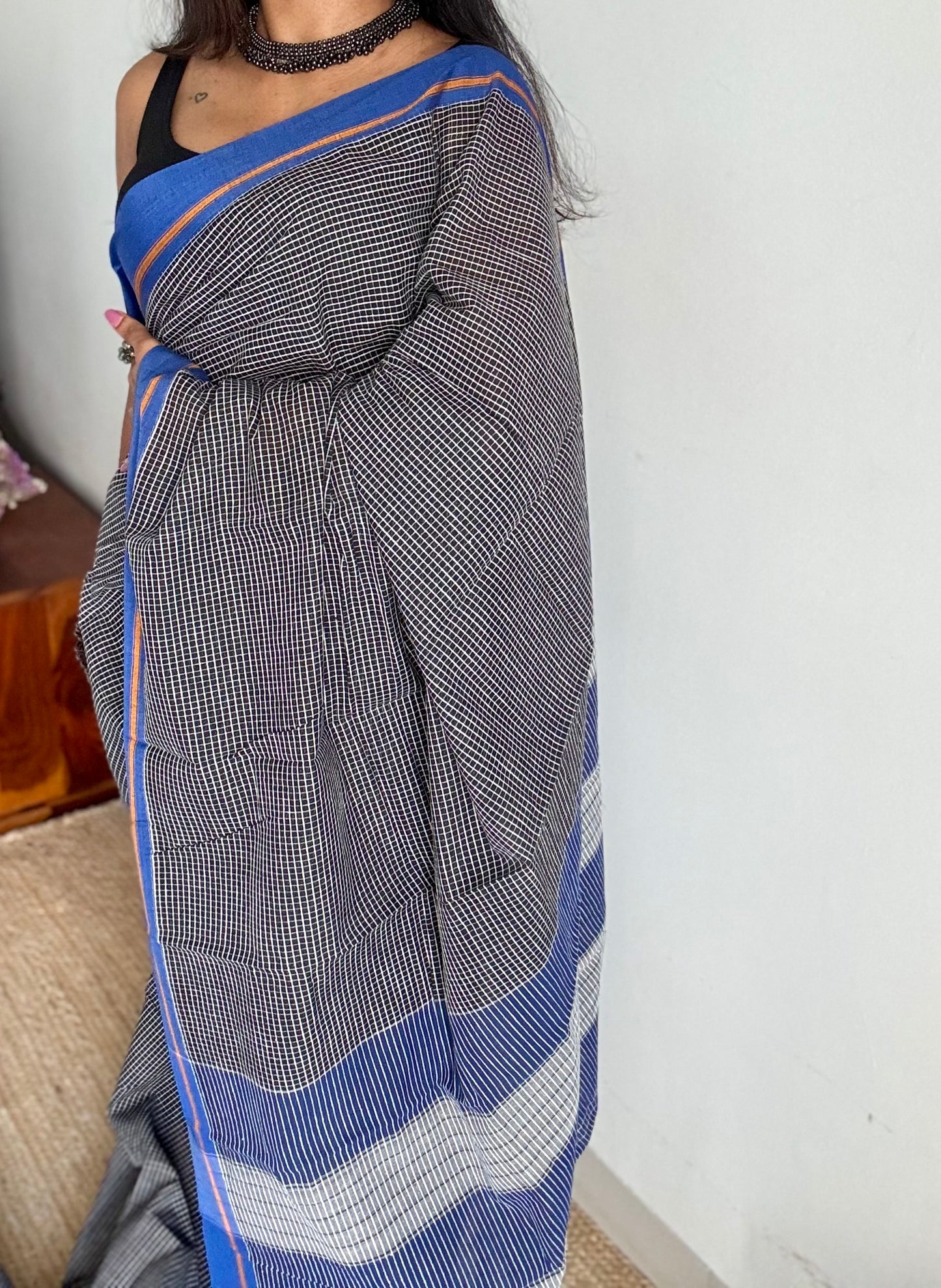 Classic black and white checks with blue border, patteda anchu, soft cotton - YCLOKC221