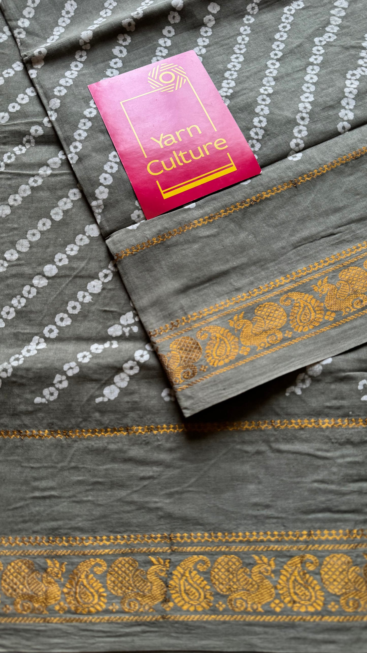 Light grey wax dot printed sungudi, kattuchayam dyed madurai cotton - YCCOTNMSAP157