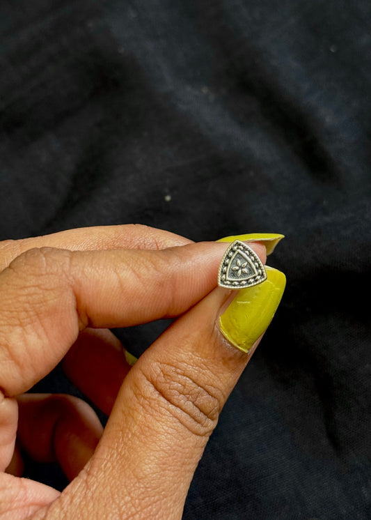 Triangle floral nose pin, intricate pattern in pure silver - YCNPP33