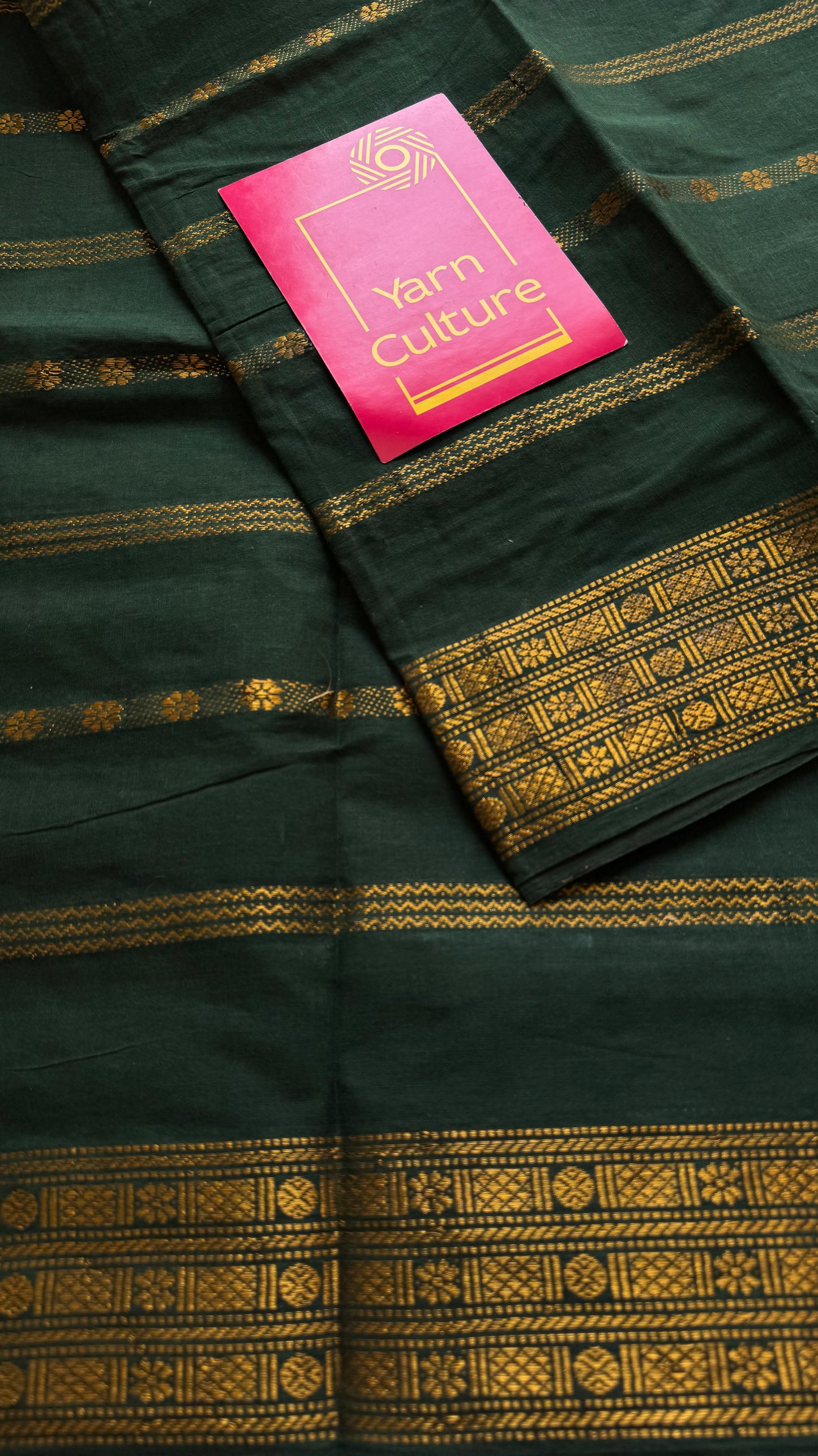 Dark green floral patterned velthaari, kattuchayam dyed madurai cotton saree  - YCCOTNMSAP213