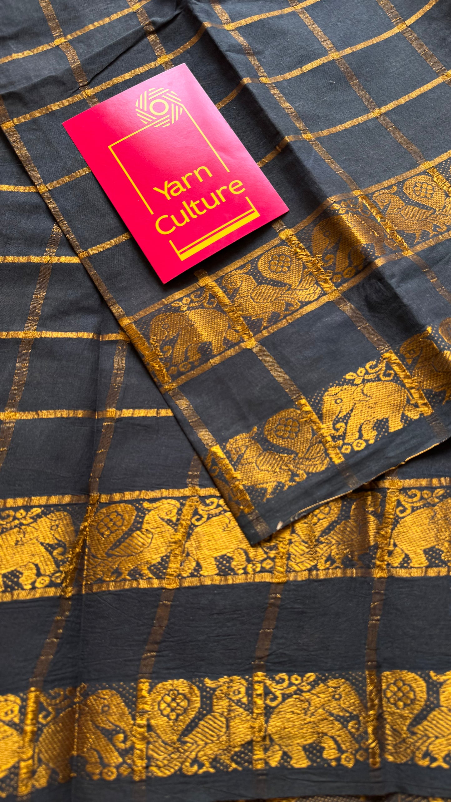 Black pavithra kattam with motif double border, kattuchayam dyed madurai cotton saree - YCCOTNMSAP174