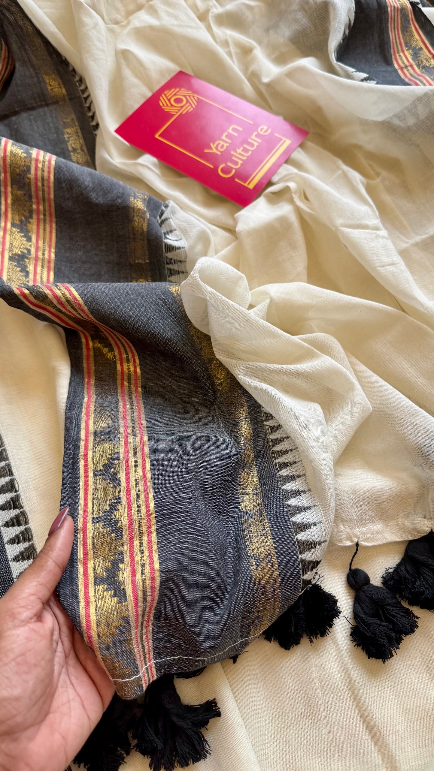 Ivory mul saree, black and gold border - YCIEON19