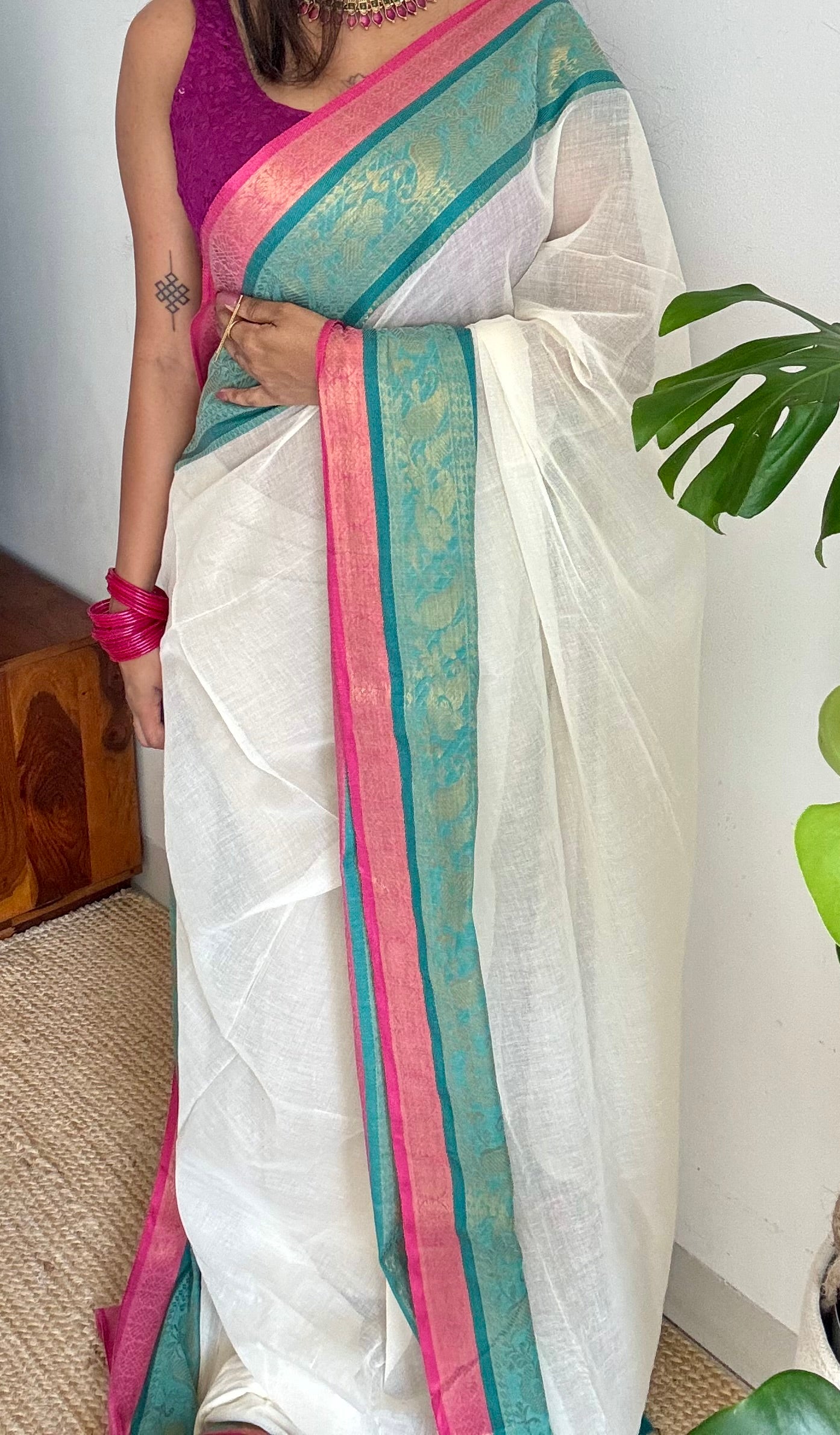 Ivory mul saree, bluish green and hot pink kanchi border - YCIEON11