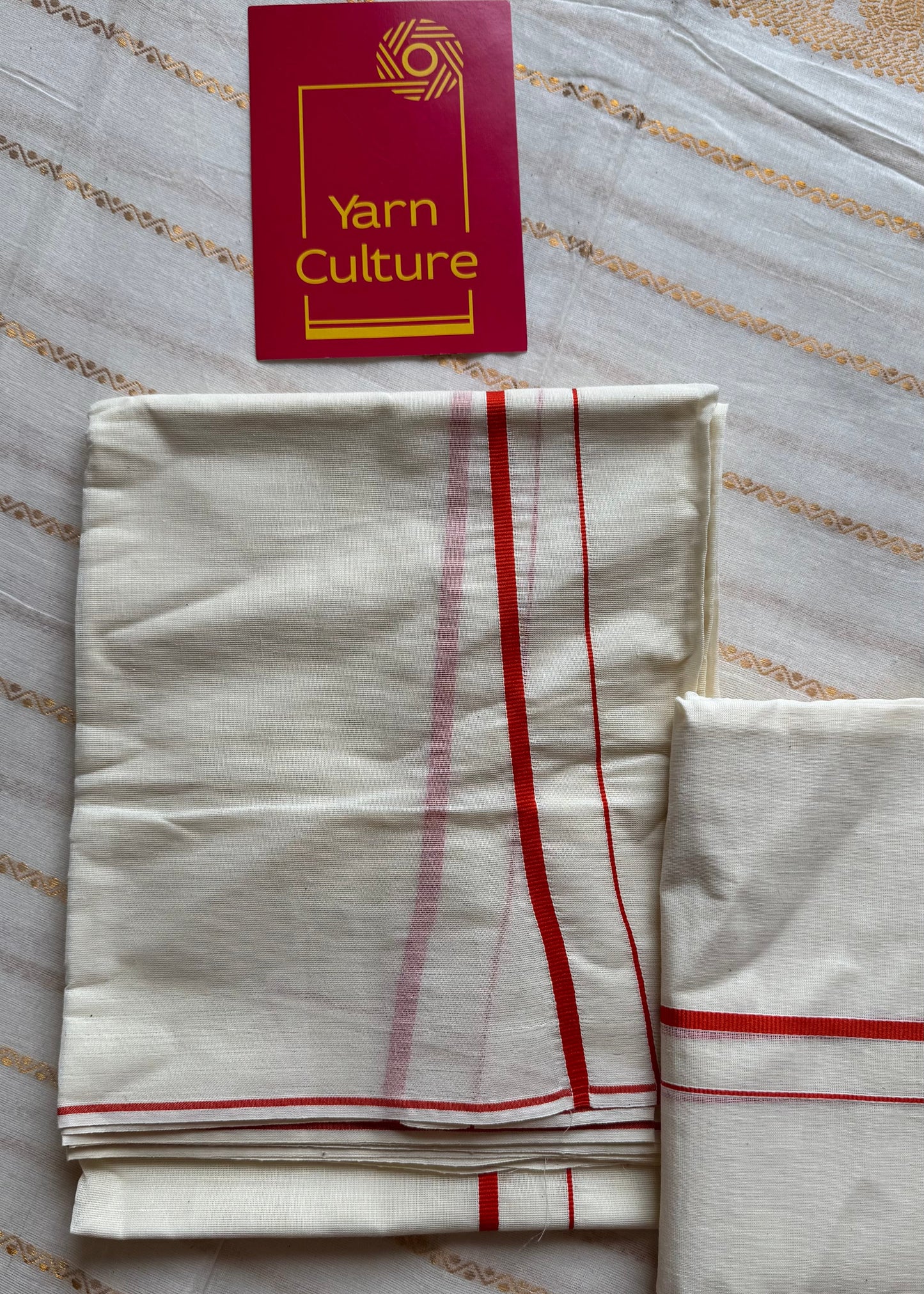 Set mund, kambikkara (thin border) with orange coloured lines - YCIEON137