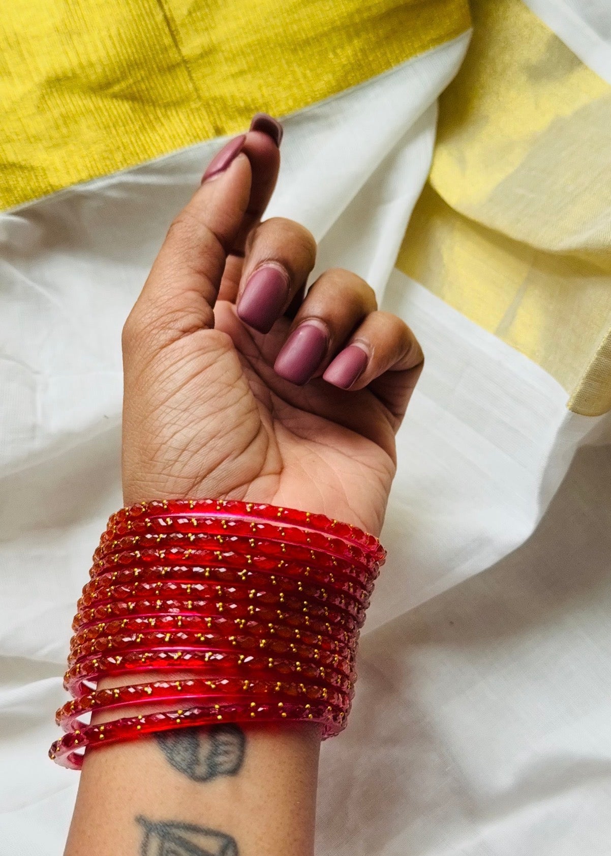 Red raindrop glass bangles, set of 12 - YCBANGL845