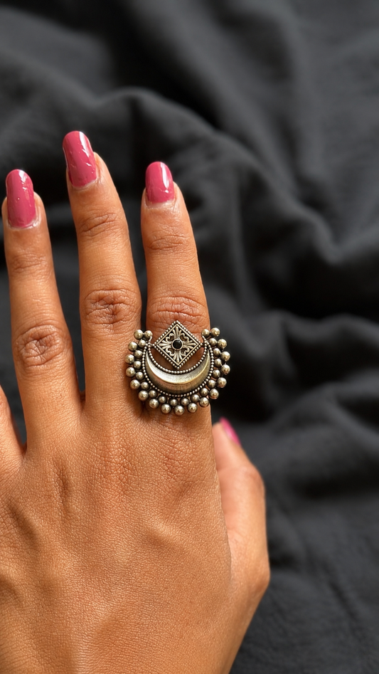 Adjustable ring, half moon ring, black stone - YCOSFR600