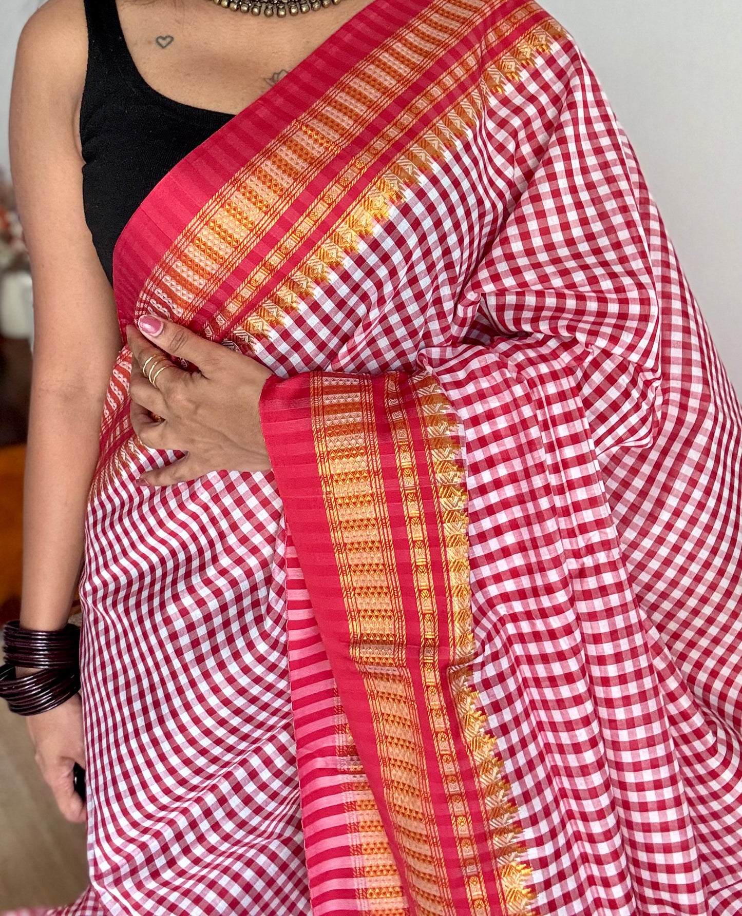 llkal red and white checks with chikki paras border, soft cotton with art silk blend - YCLOKICAP229