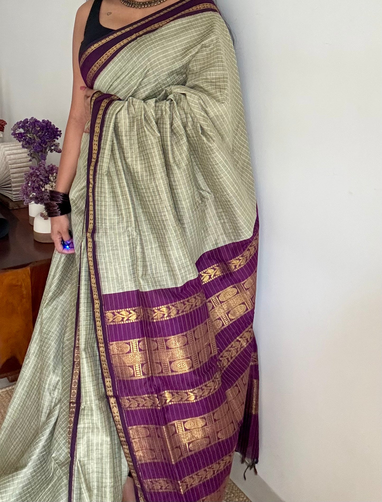 Grey with wine contrast arani checkered saree, cotton silk - YCCOTNMA276