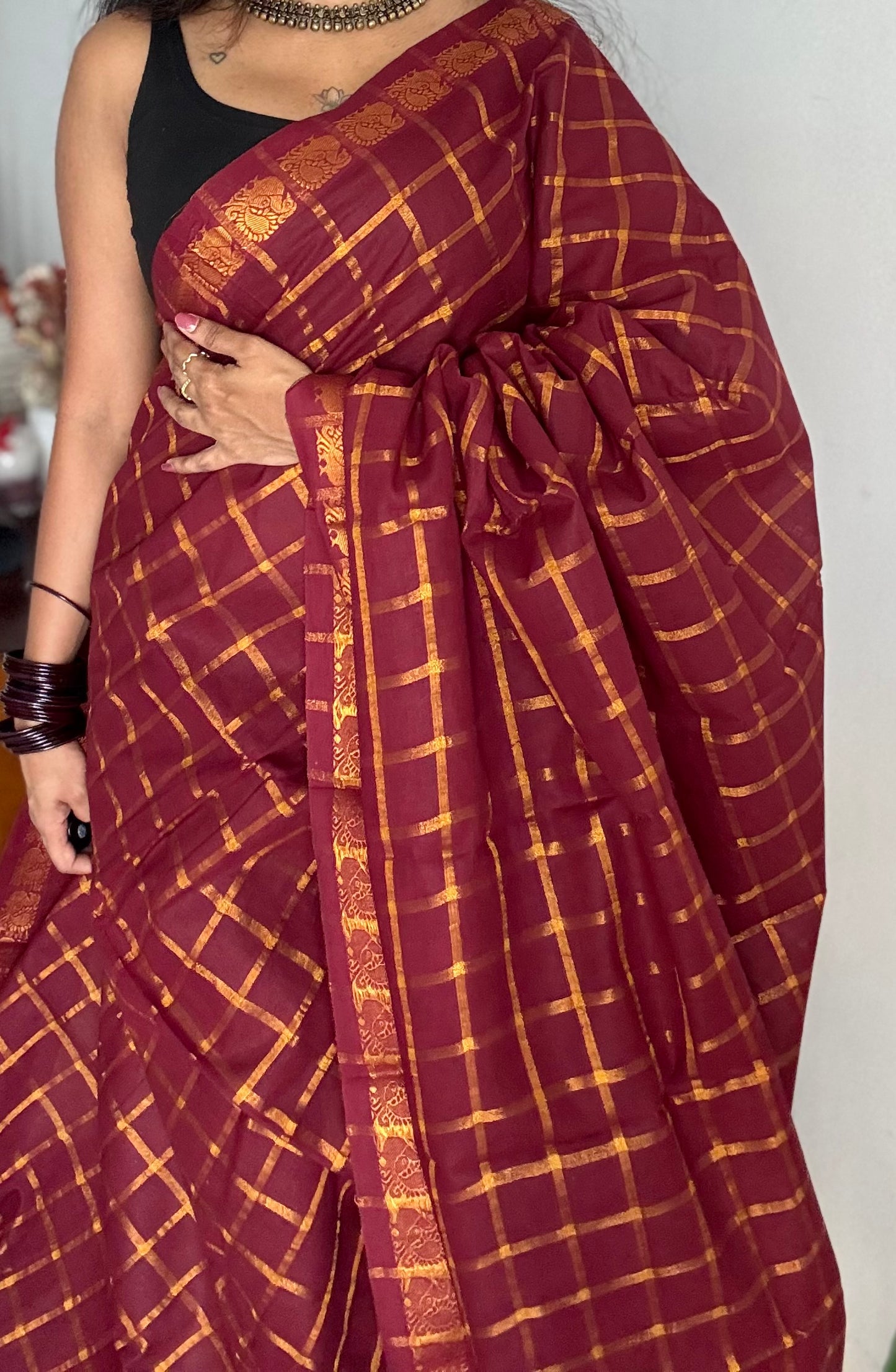 Maroon pavithra kattam kattuchayam dyed madurai cotton saree - YCCOTNMSAP207