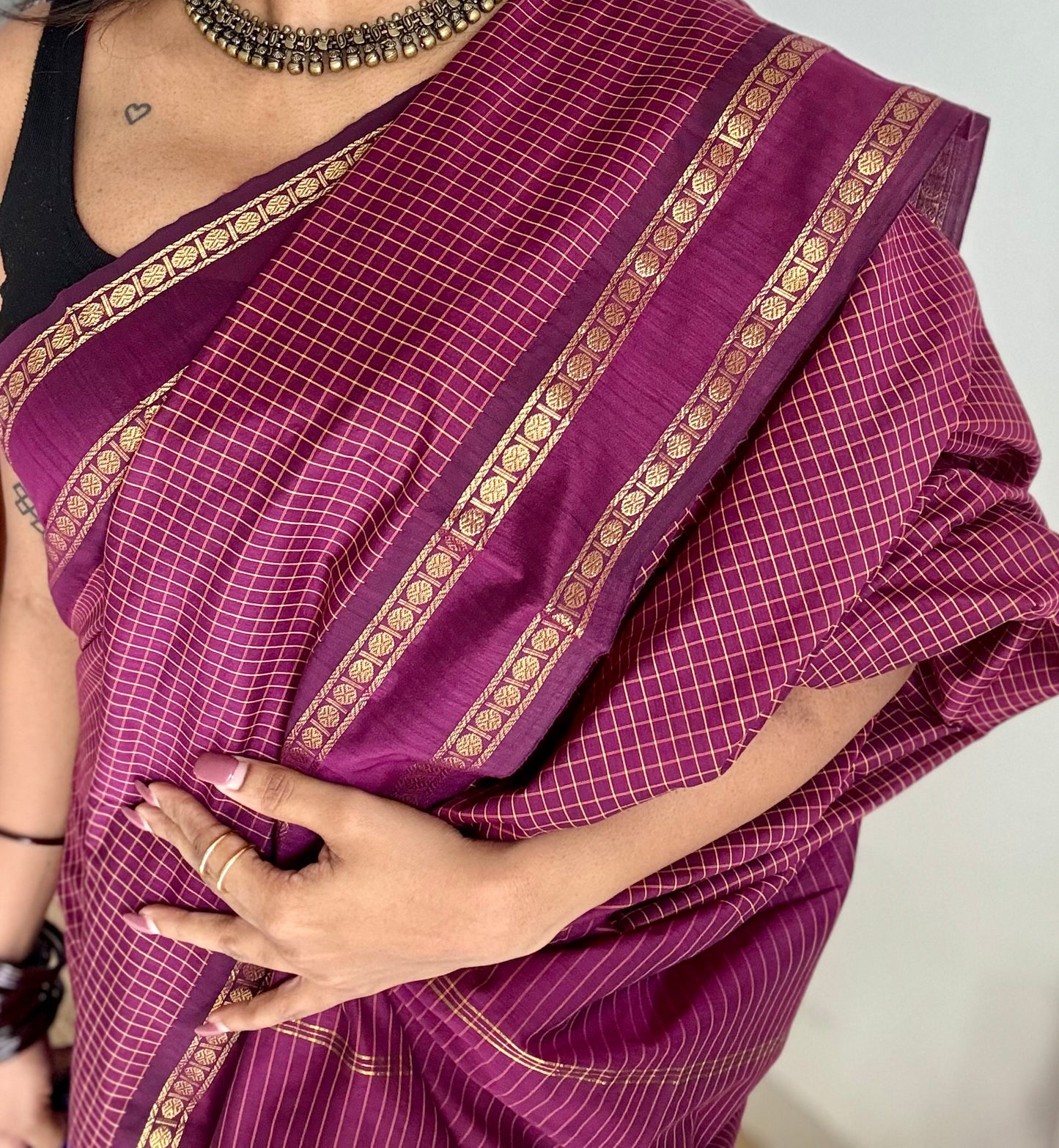 Dark berry pink (light burgundy), arani checks saree, cotton silk - YCCOTNAUG17