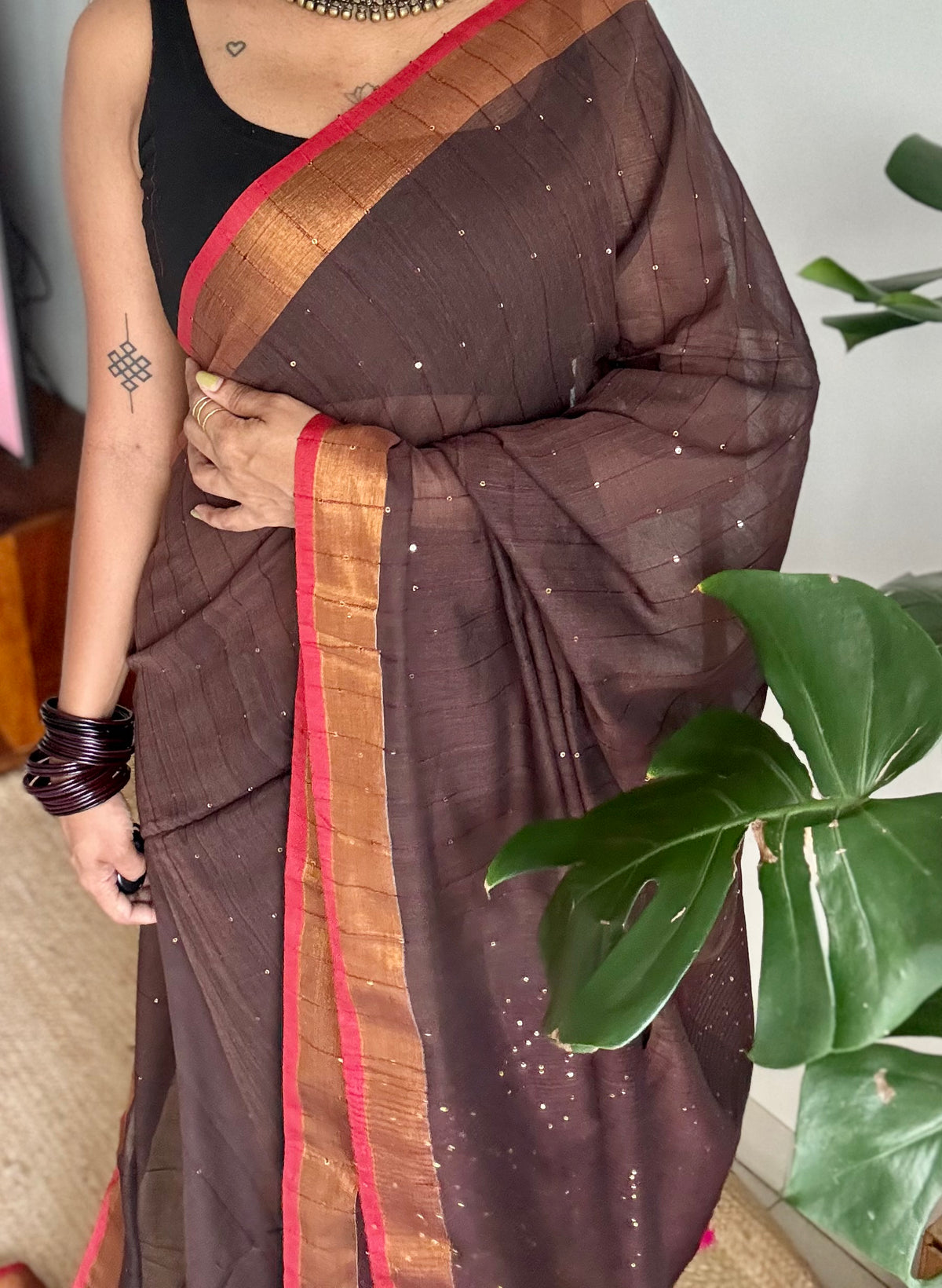 Brown mul cotton saree with sequins and zari border - YCBCMCSE33