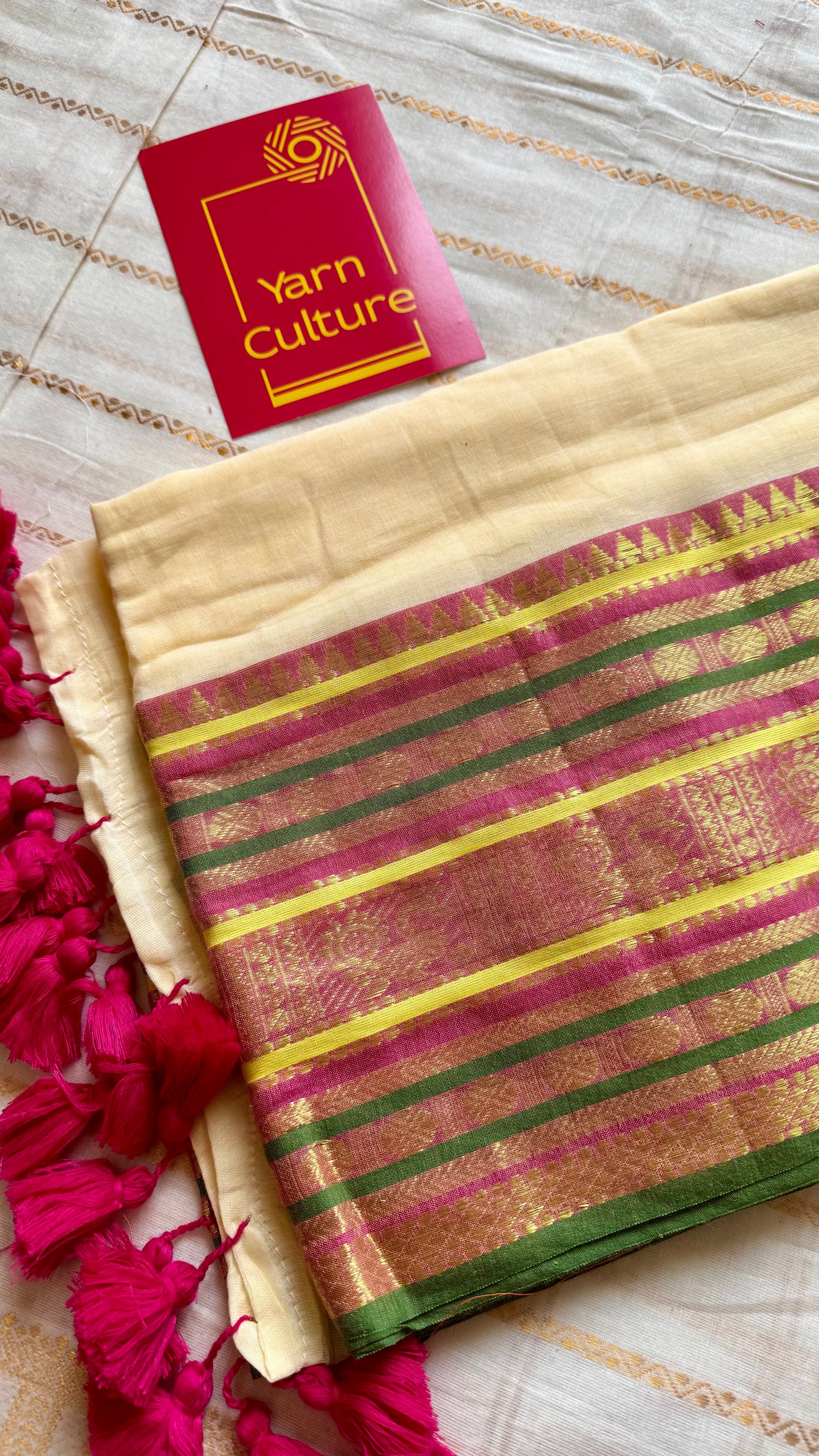 Cream mul saree, multicoloured wide kanchi border - YCIEON12