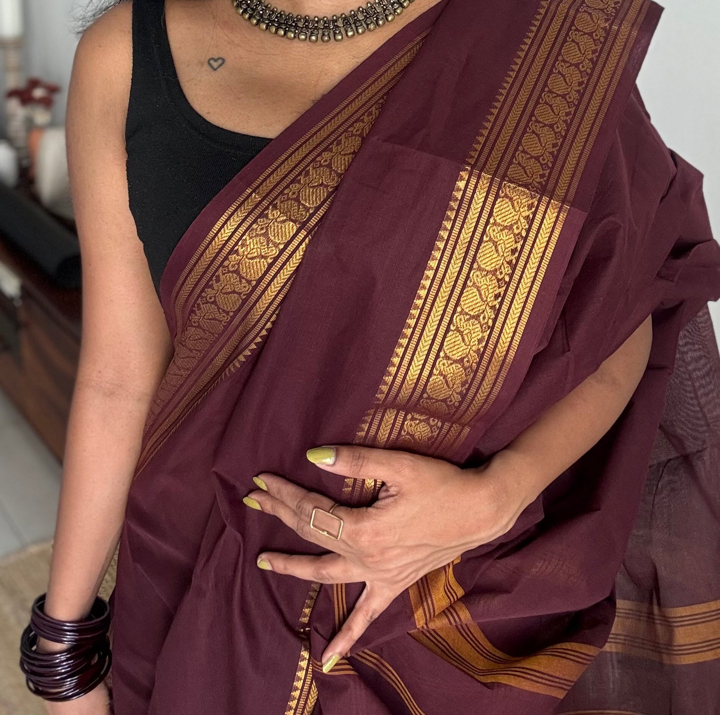 Chettinad cotton saree in maroon with thin peacock zari motif border - YCCOTNJUCC10
