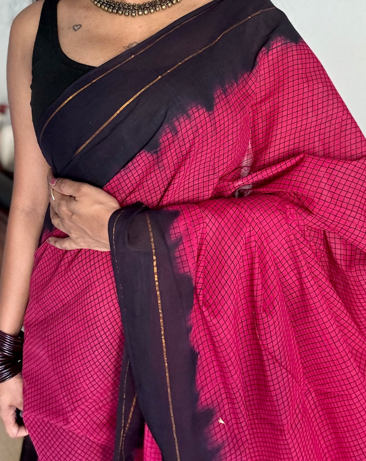 Dark pink with black contrast, checkered kattuchayam dyed madurai cotton saree - YCCOTNMA234