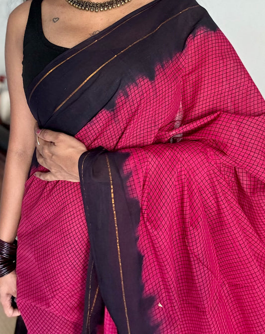 Dark pink with black contrast, checkered kattuchayam dyed madurai cotton saree - YCCOTNMA234