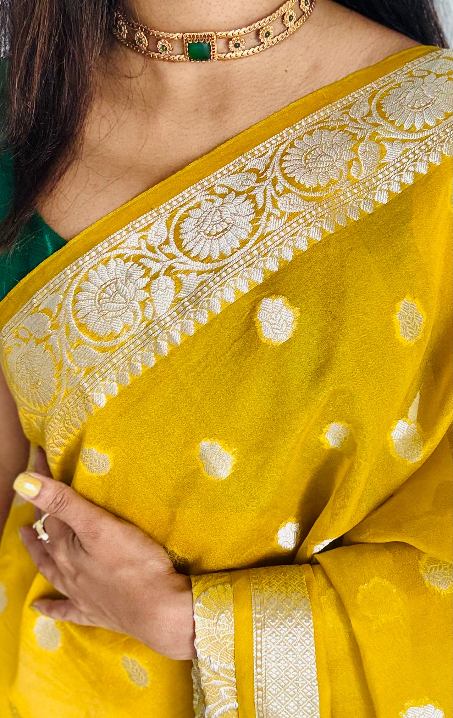 Floral choker neckpiece with green stones, with earrings - YCGPNP673