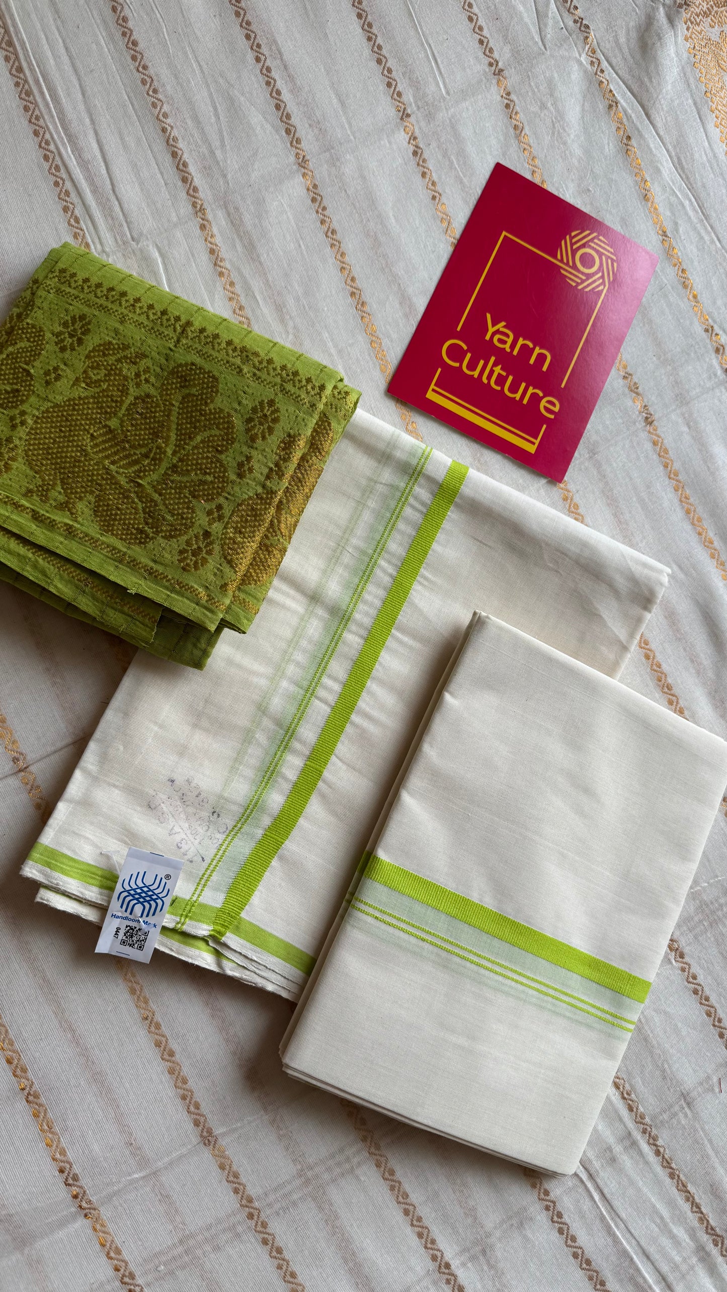 Set mund, handwoven from Chendamangalam looms, lime green - YCIEON142