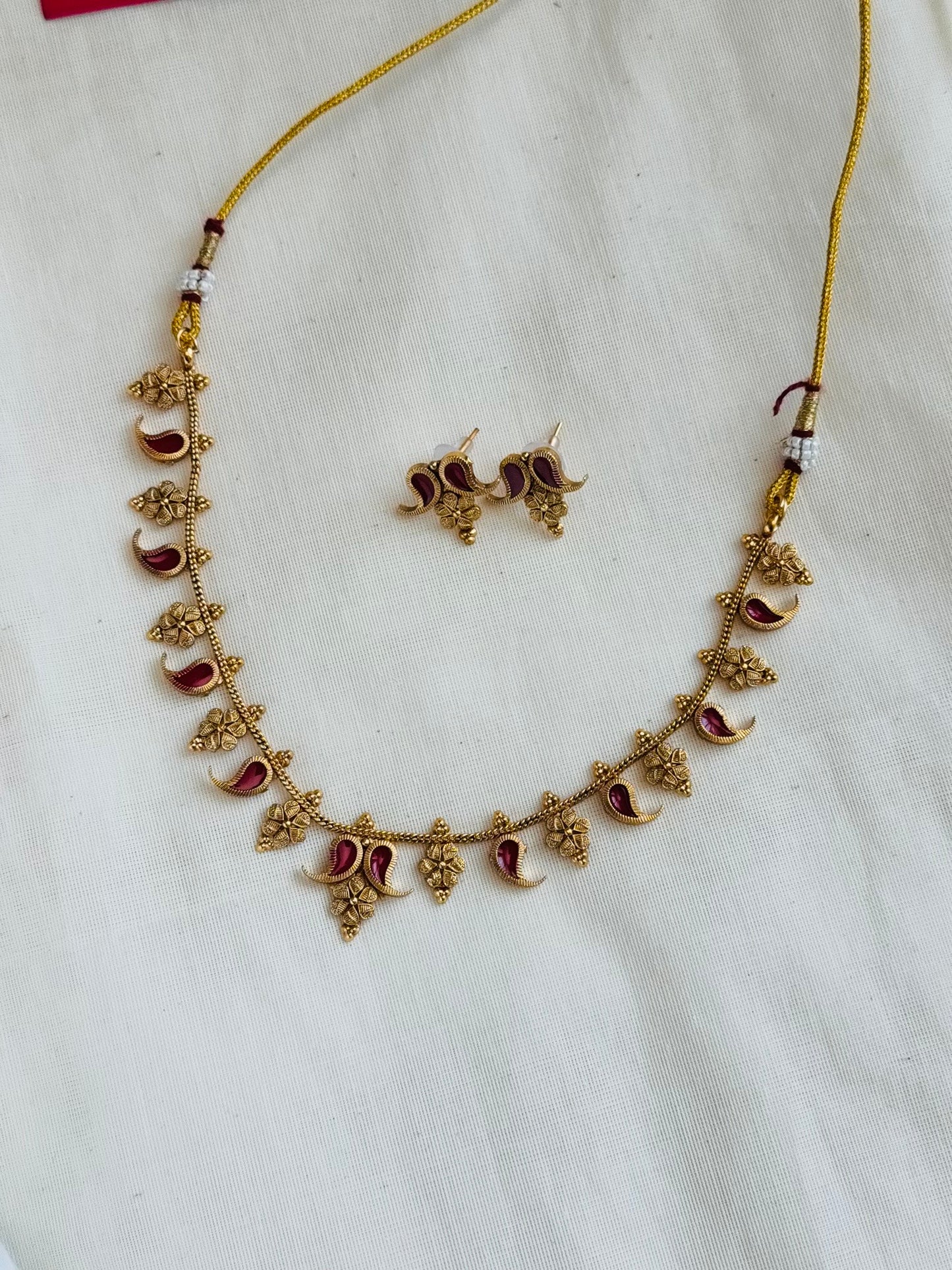 Curved red palakka (pulinagam) with floral pendant neckpiece, with earrings - YCGPNP760